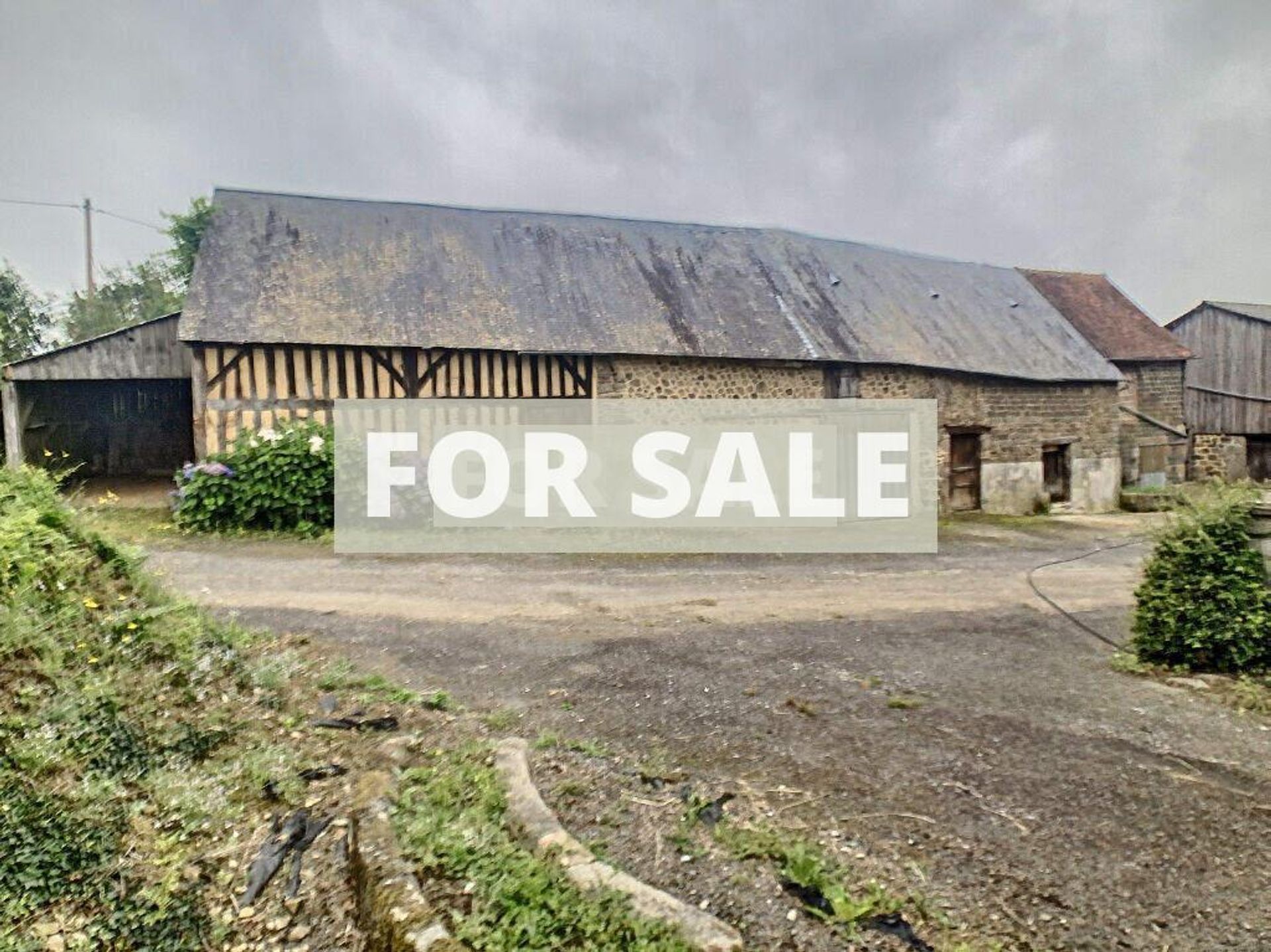 casa en Saint-Cyr-du-Bailleul, Normandía 11913221