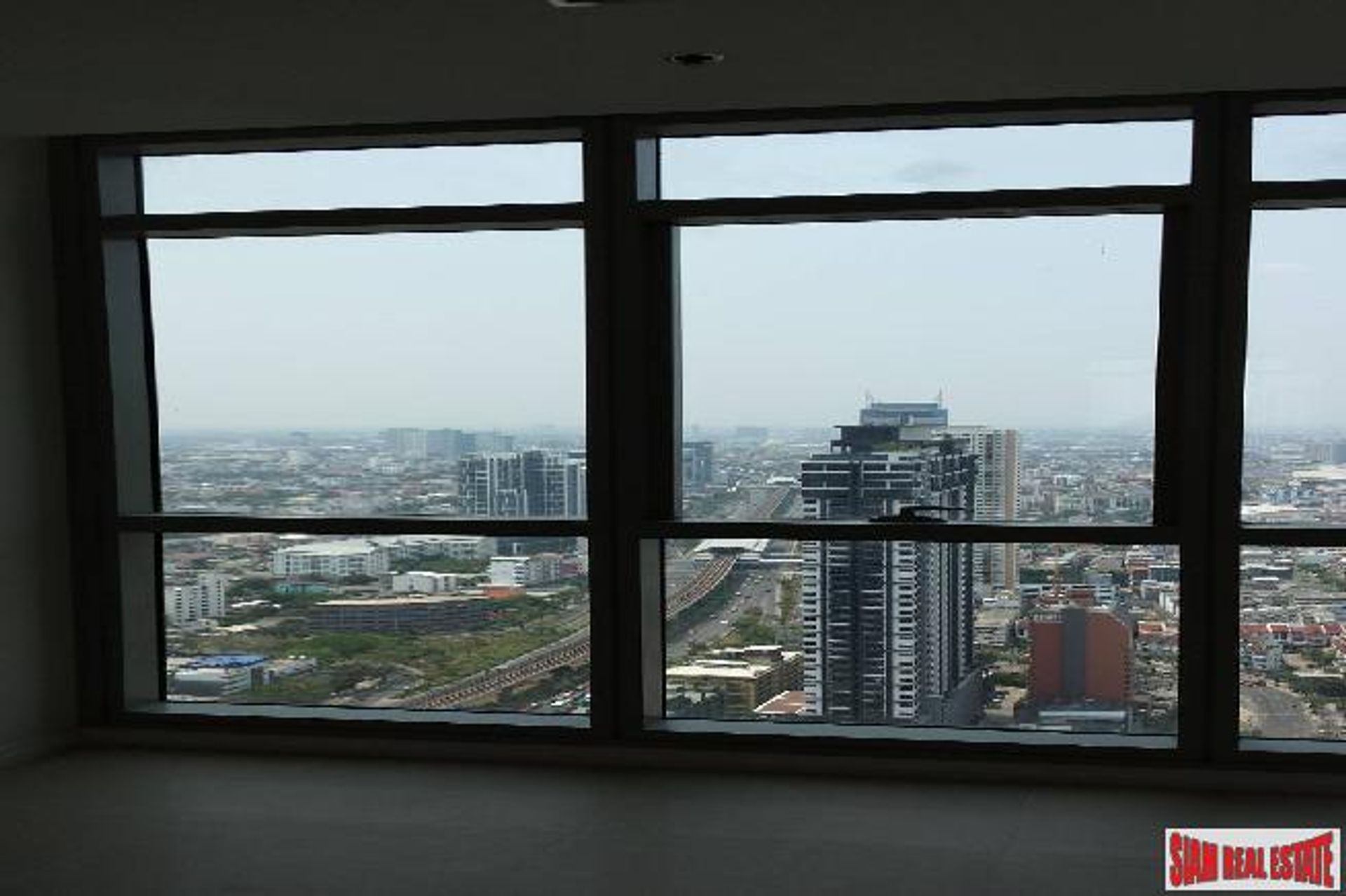 Condominium in Samphanthawong, Krung Thep Maha Nakhon 11913243