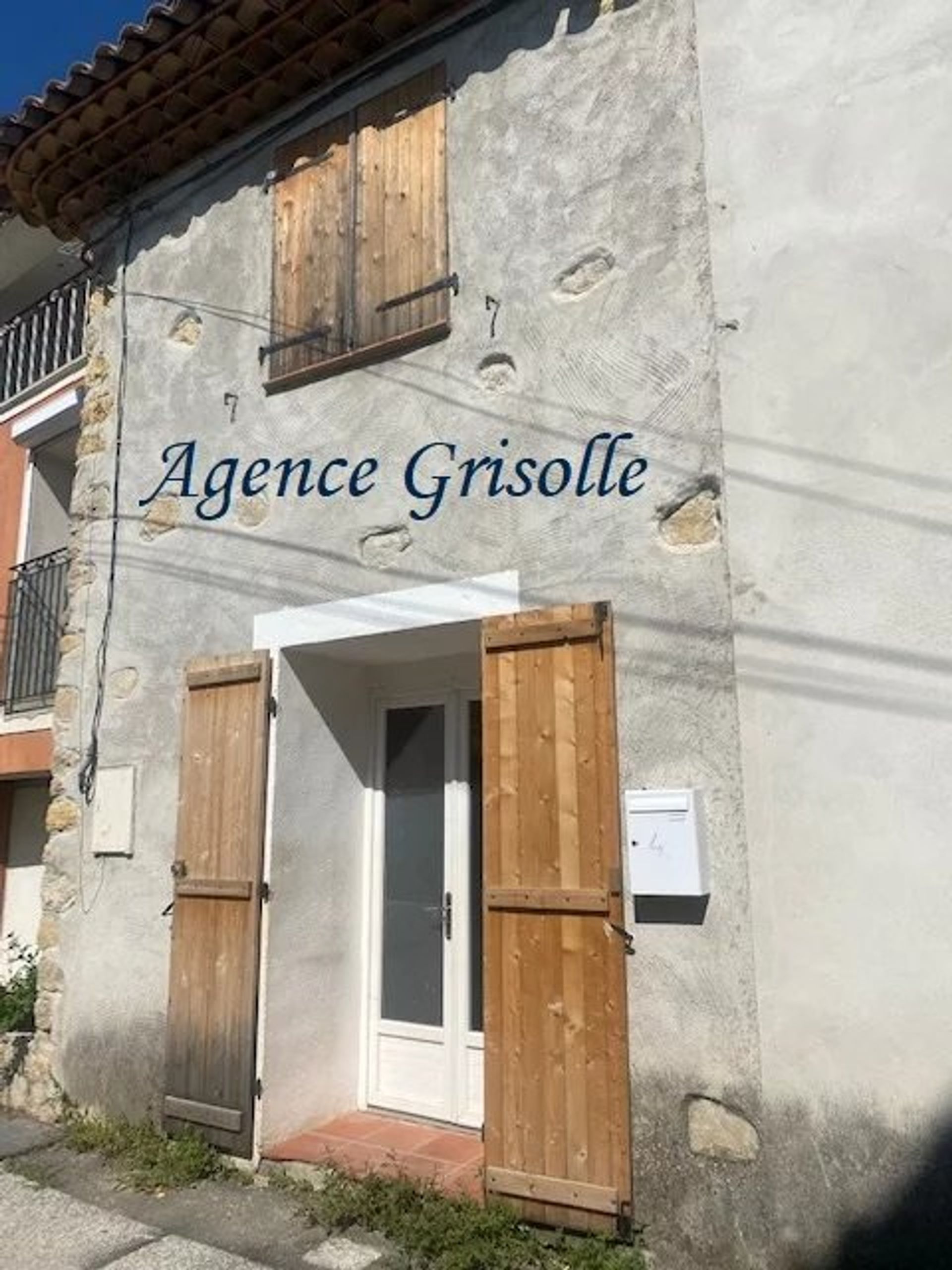 Casa nel Sainte-Anastasie-sur-Issole, Provence-Alpes-Cote d'Azur 11913942