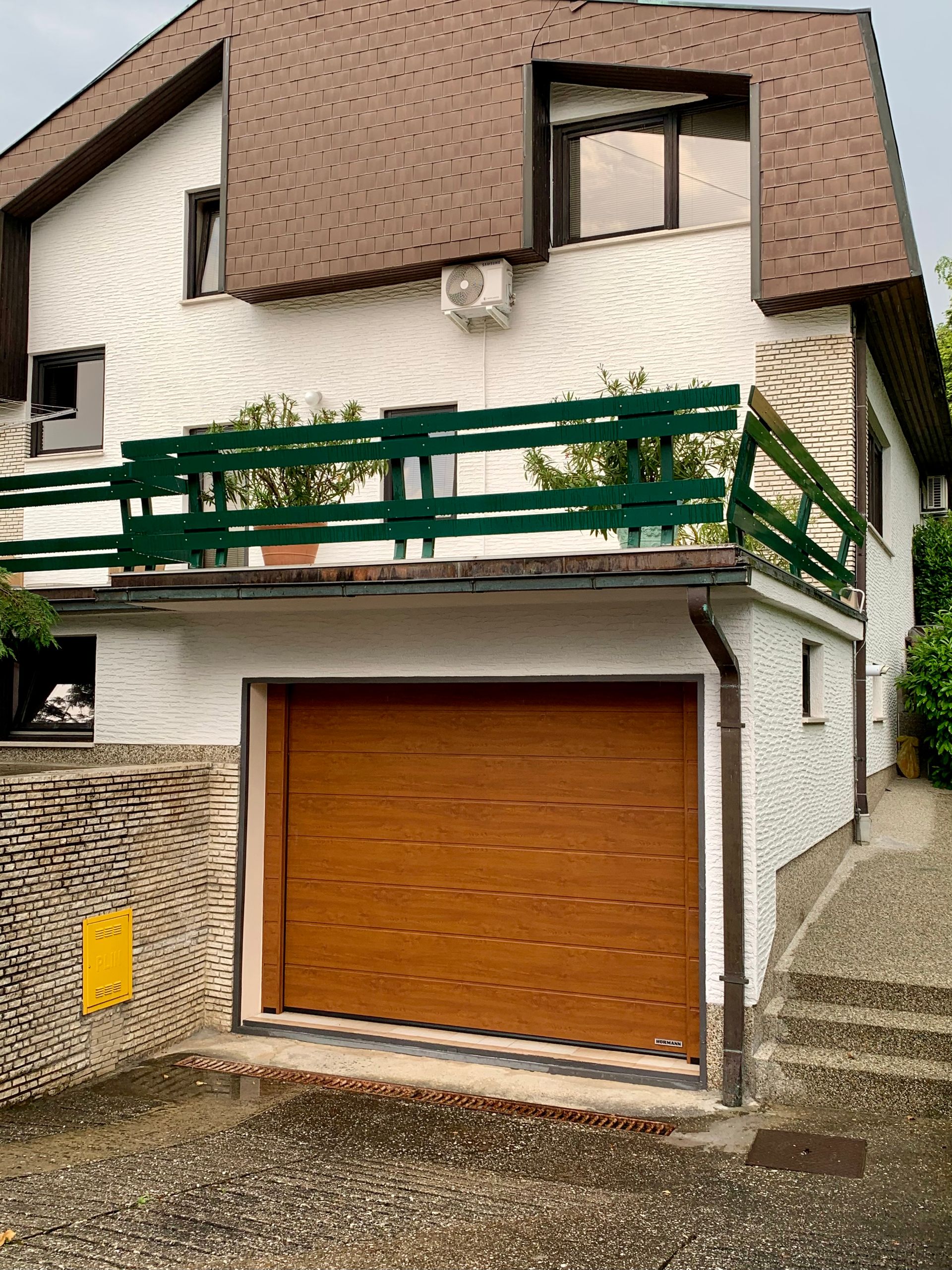 House in Zagreb, Mikulići 11914185