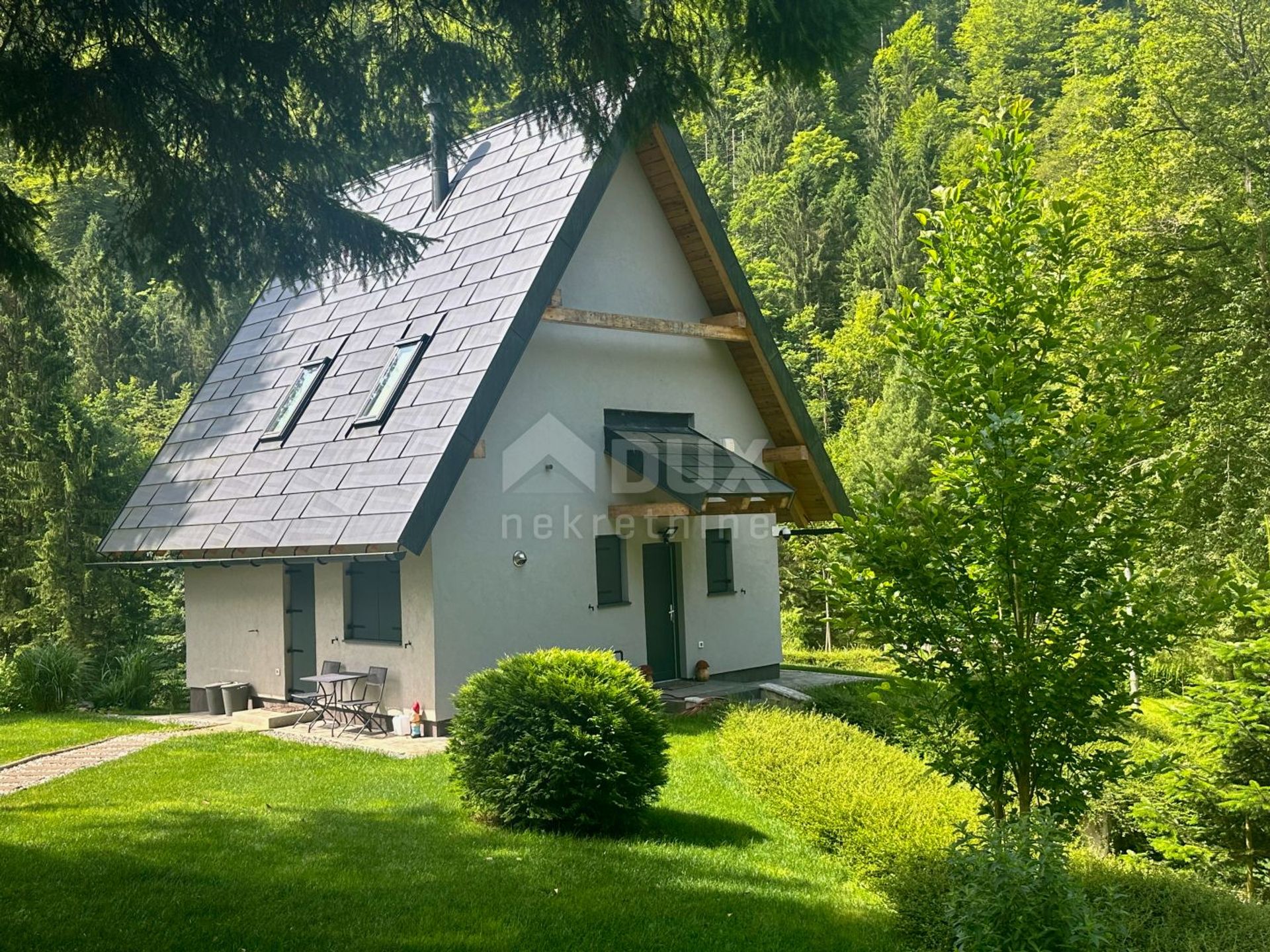 Rumah di Brod na Kupi, Primorsko-Goranska Zupanija 11914356