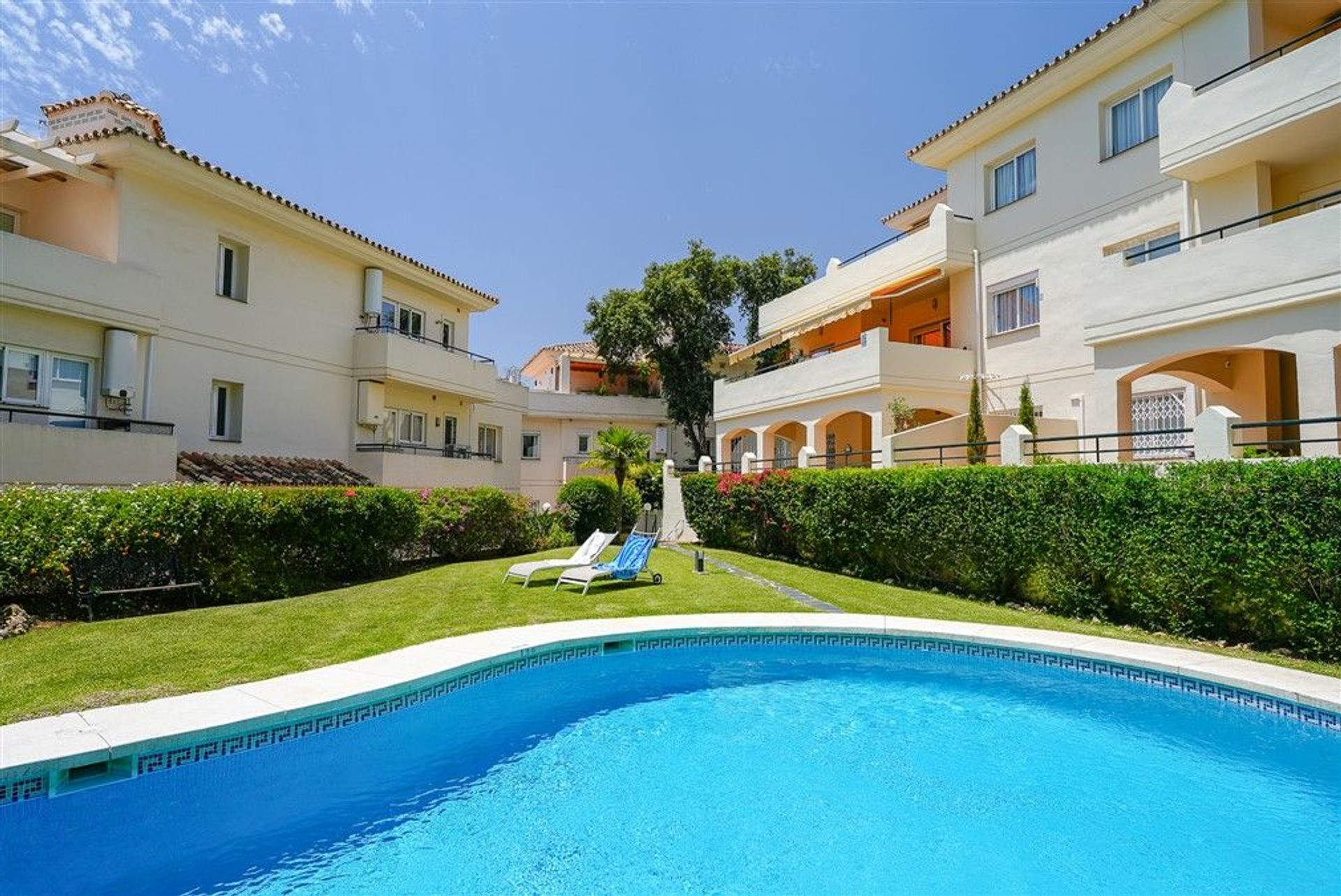 Condominium in Marbella, Andalucía 11915856