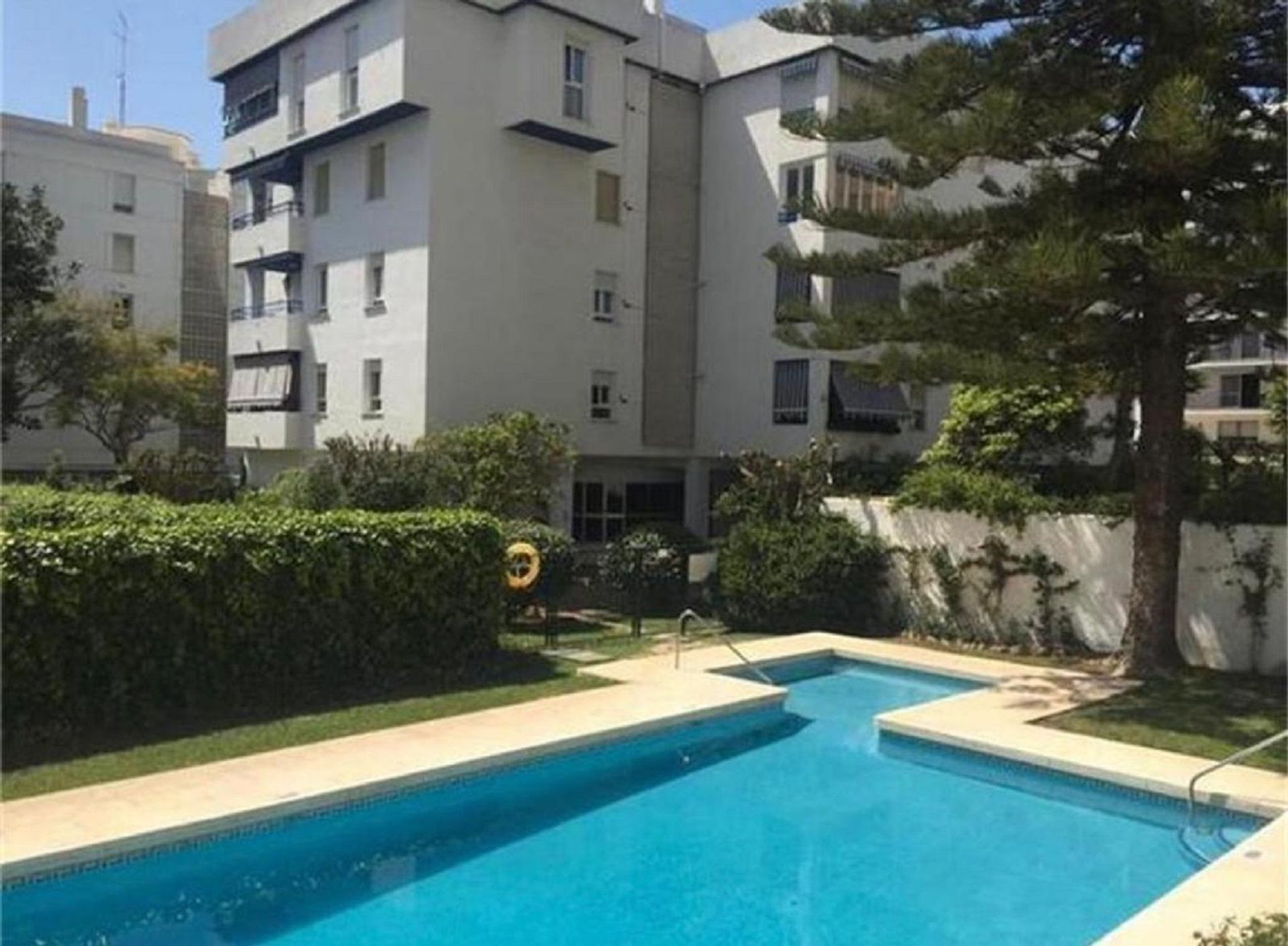 Condominium in Marbella, Andalusië 11915860