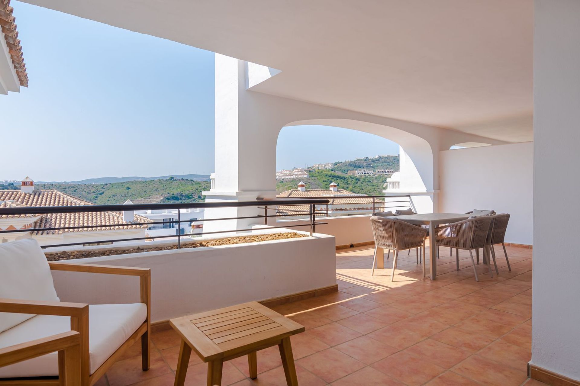 Condominio en Puerto de la Duquesa, Andalusia 11917342