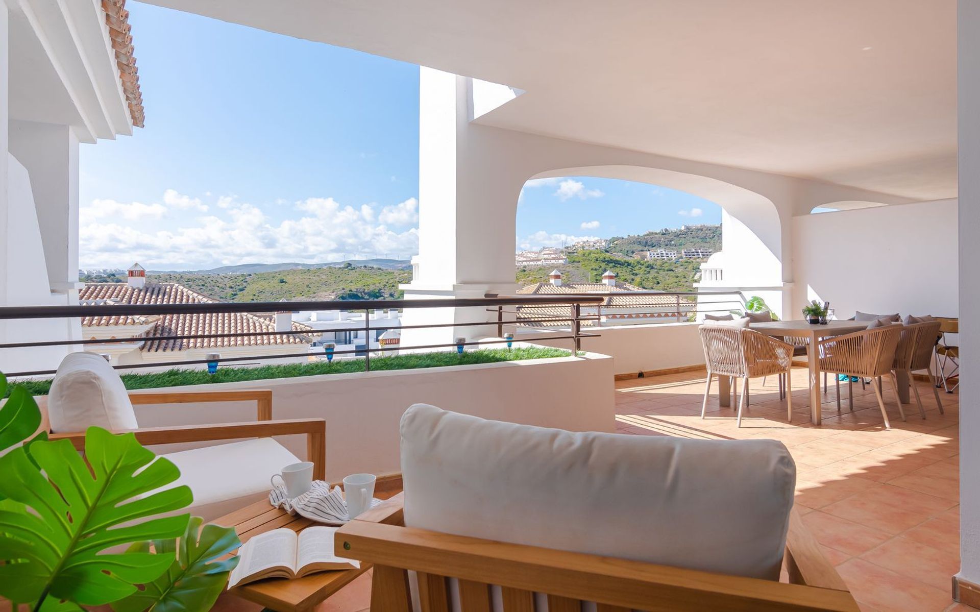 Condominio en Puerto de la Duquesa, Andalusia 11917342