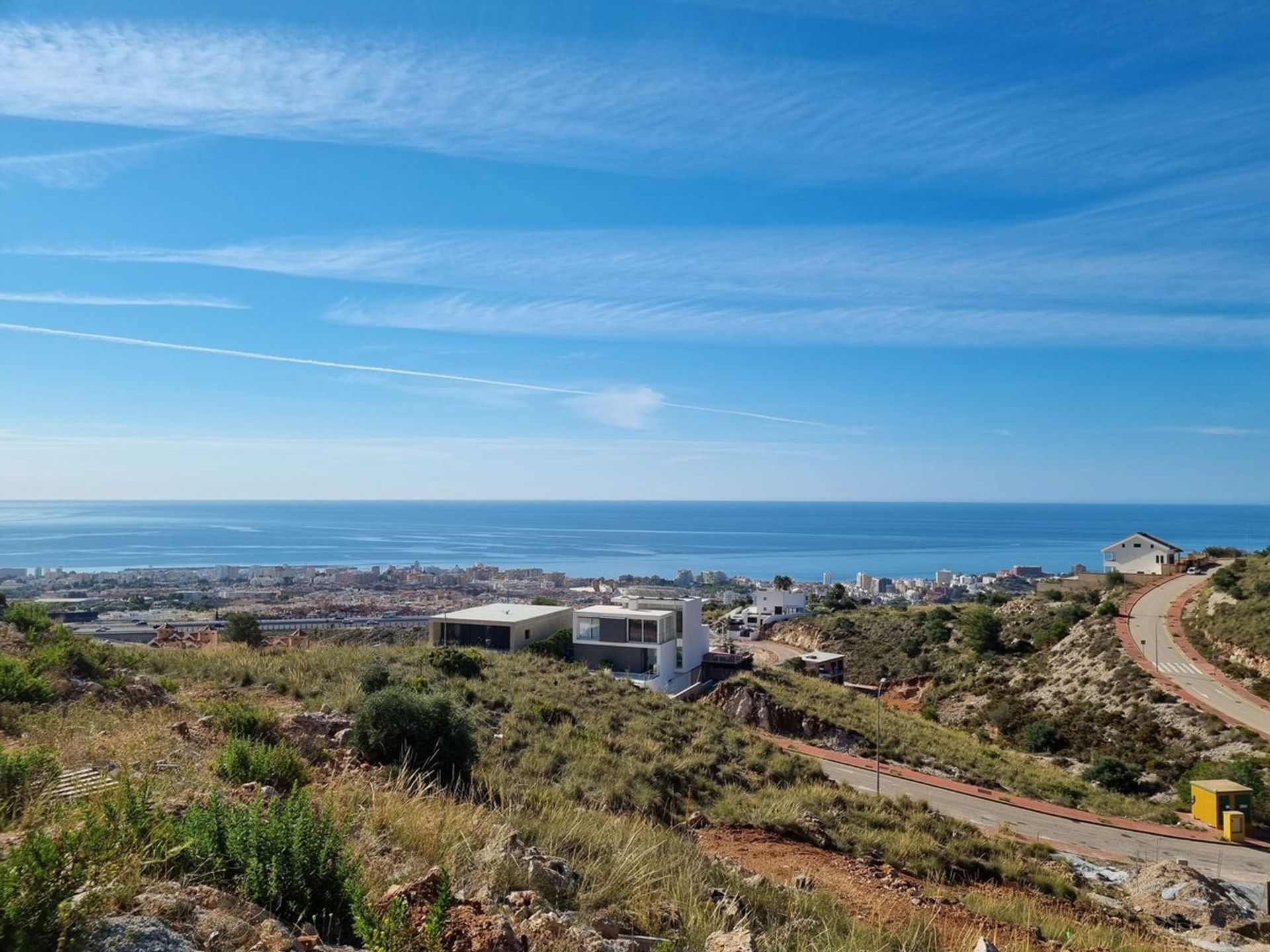 Tanah di Benalmadena, Andalusia 11917615