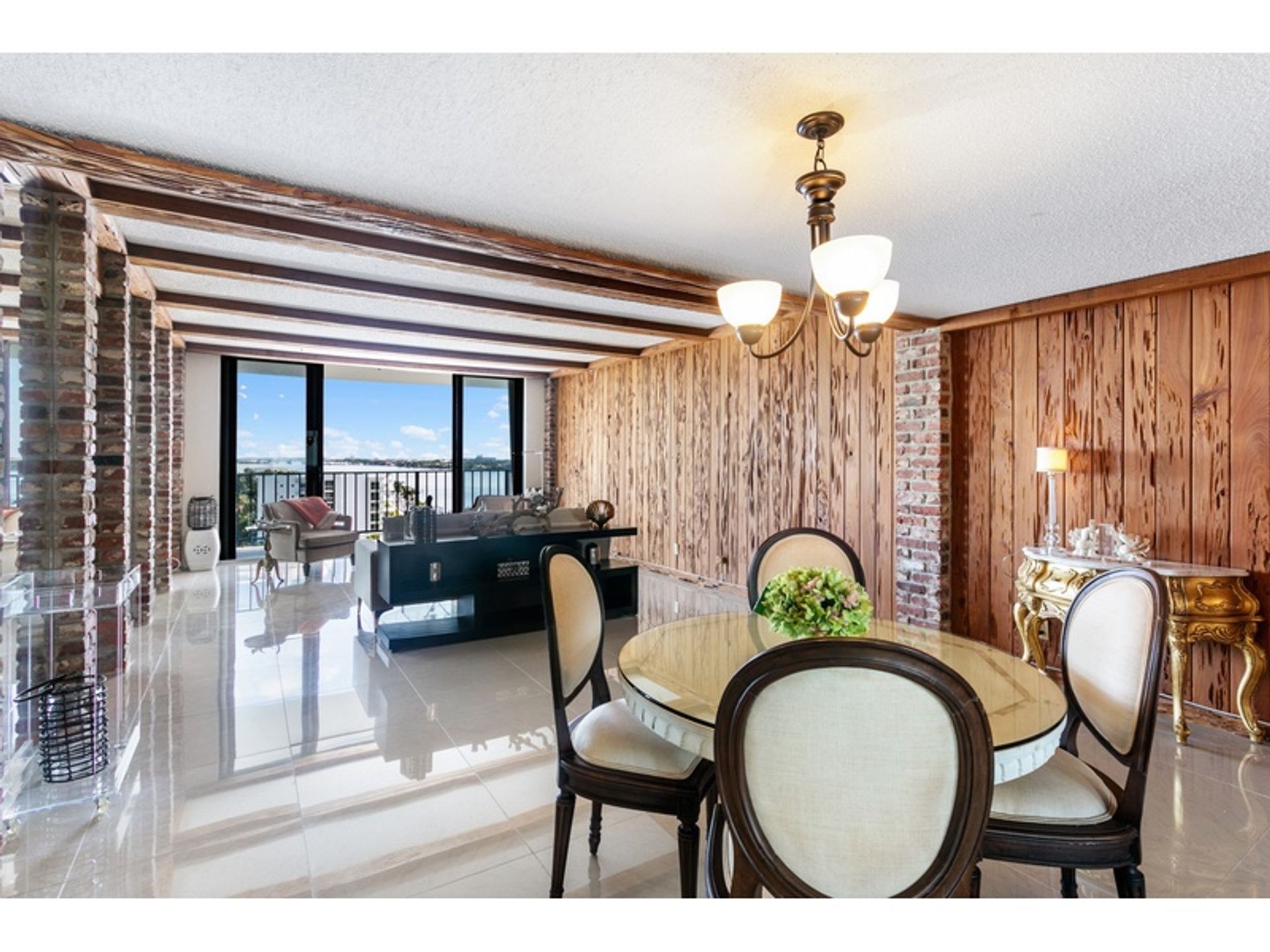 Condominio en West Palm Beach, Florida 11919099