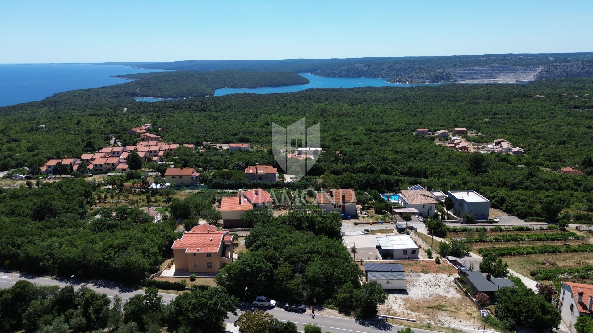 Tierra en Labin, Istria County 11919307