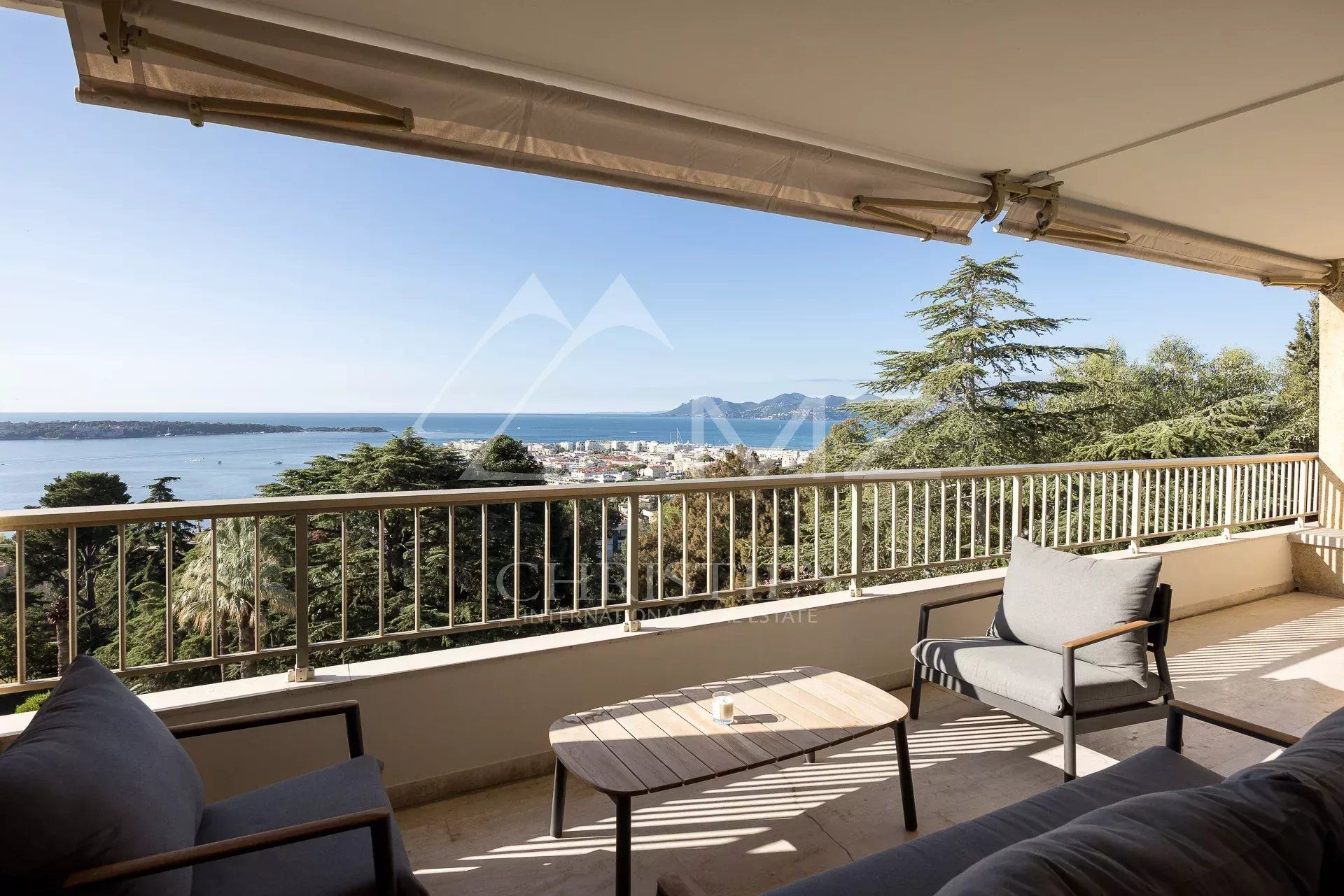 Residential in Cannes, Alpes-Maritimes 11919507