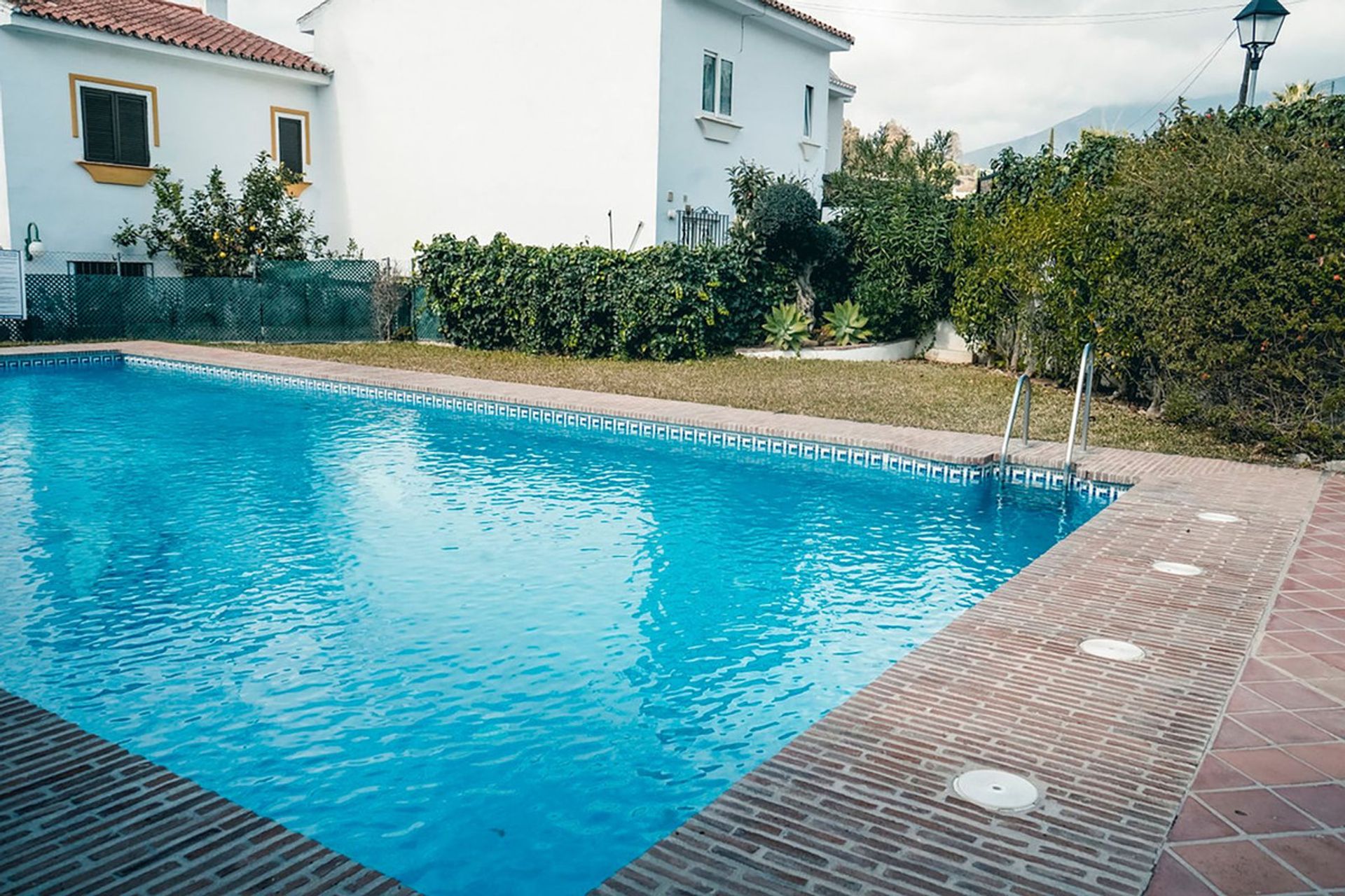 Talo sisään Las Lagunas de Mijas, Andalucía 11920252