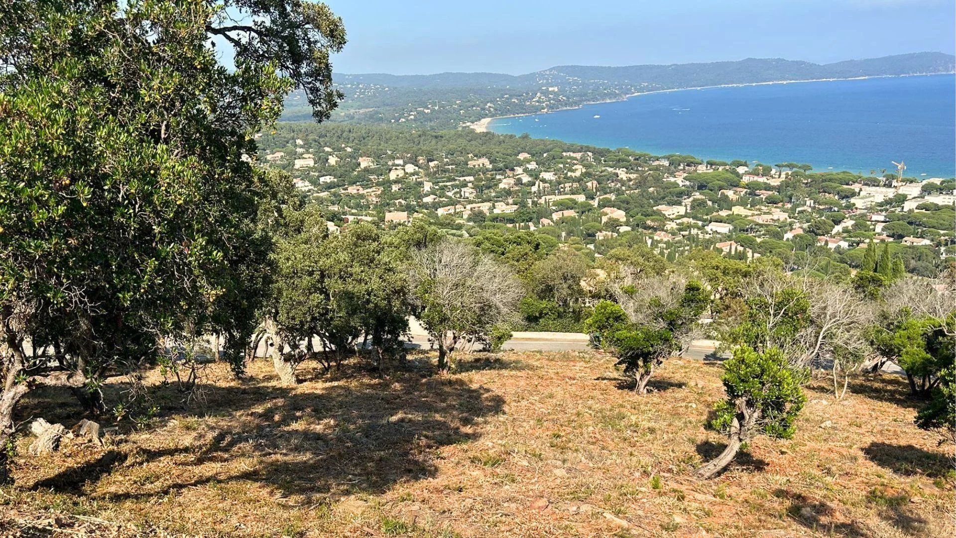 Condomínio no Cavalaire-sur-Mer, Provença-Alpes-Costa Azul 11920961