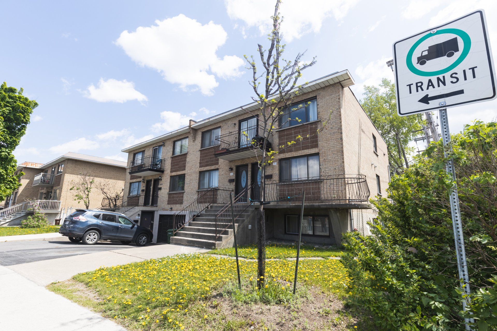 Osakehuoneisto sisään Saint-Léonard, 4400 Boulevard des Grandes-Prairies 11921522