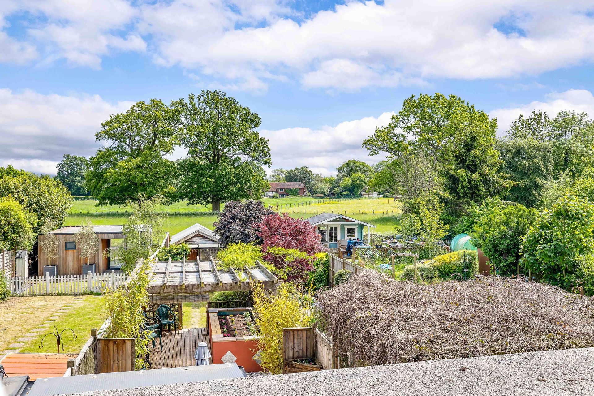 House in Charlwood, England 11922438