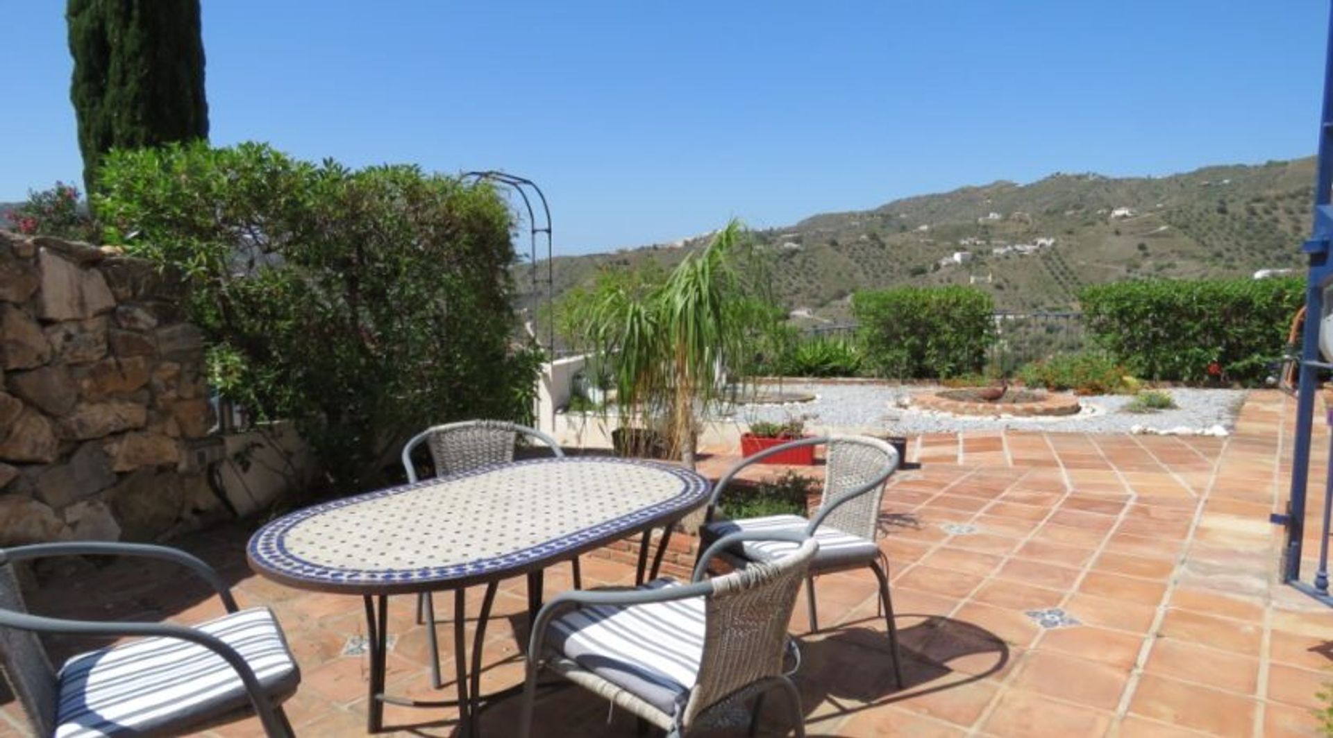 rumah dalam Canillas de Albaida, Andalusia 11922462