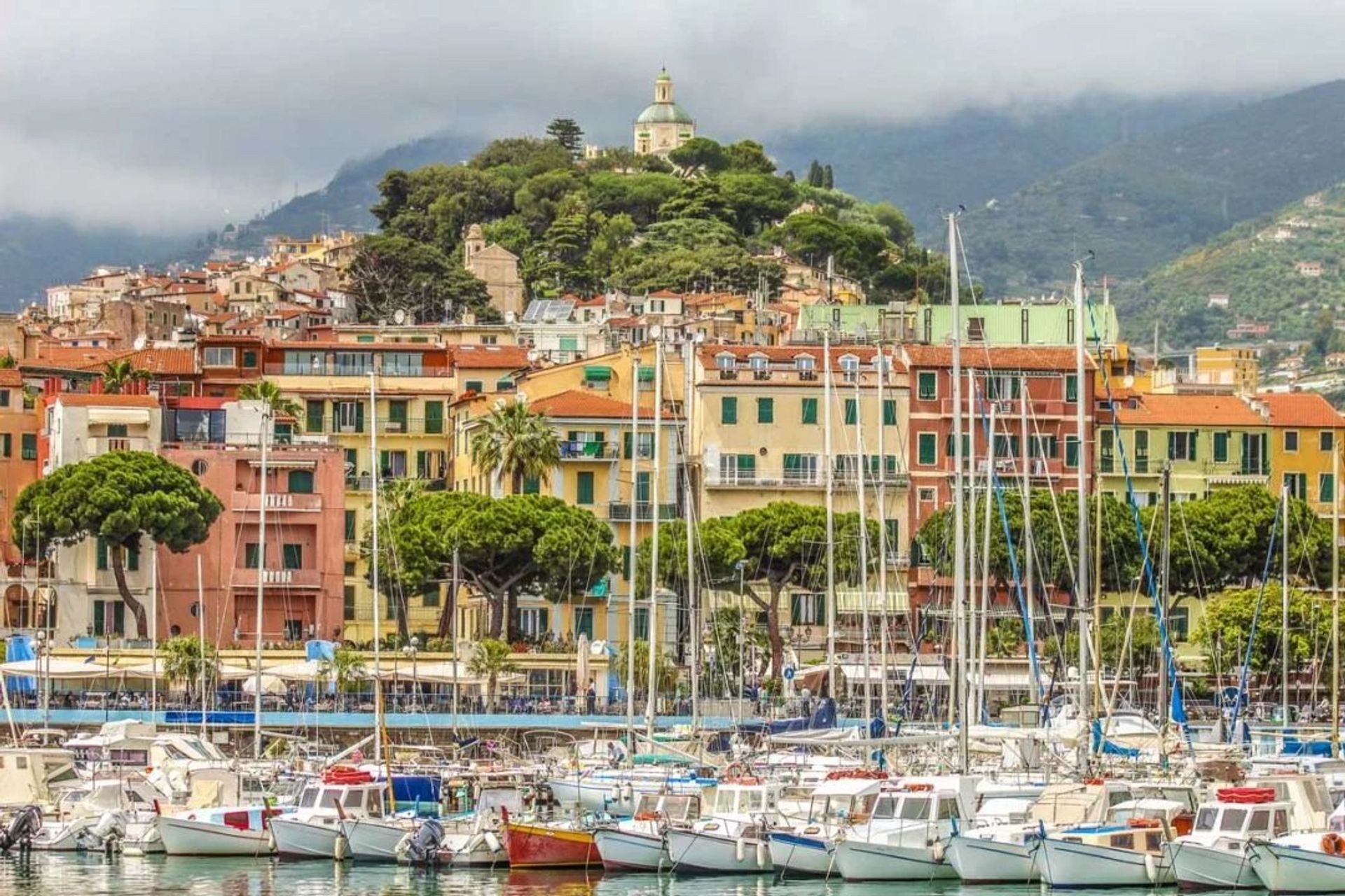 بيت في San Remo, Liguria 11923326