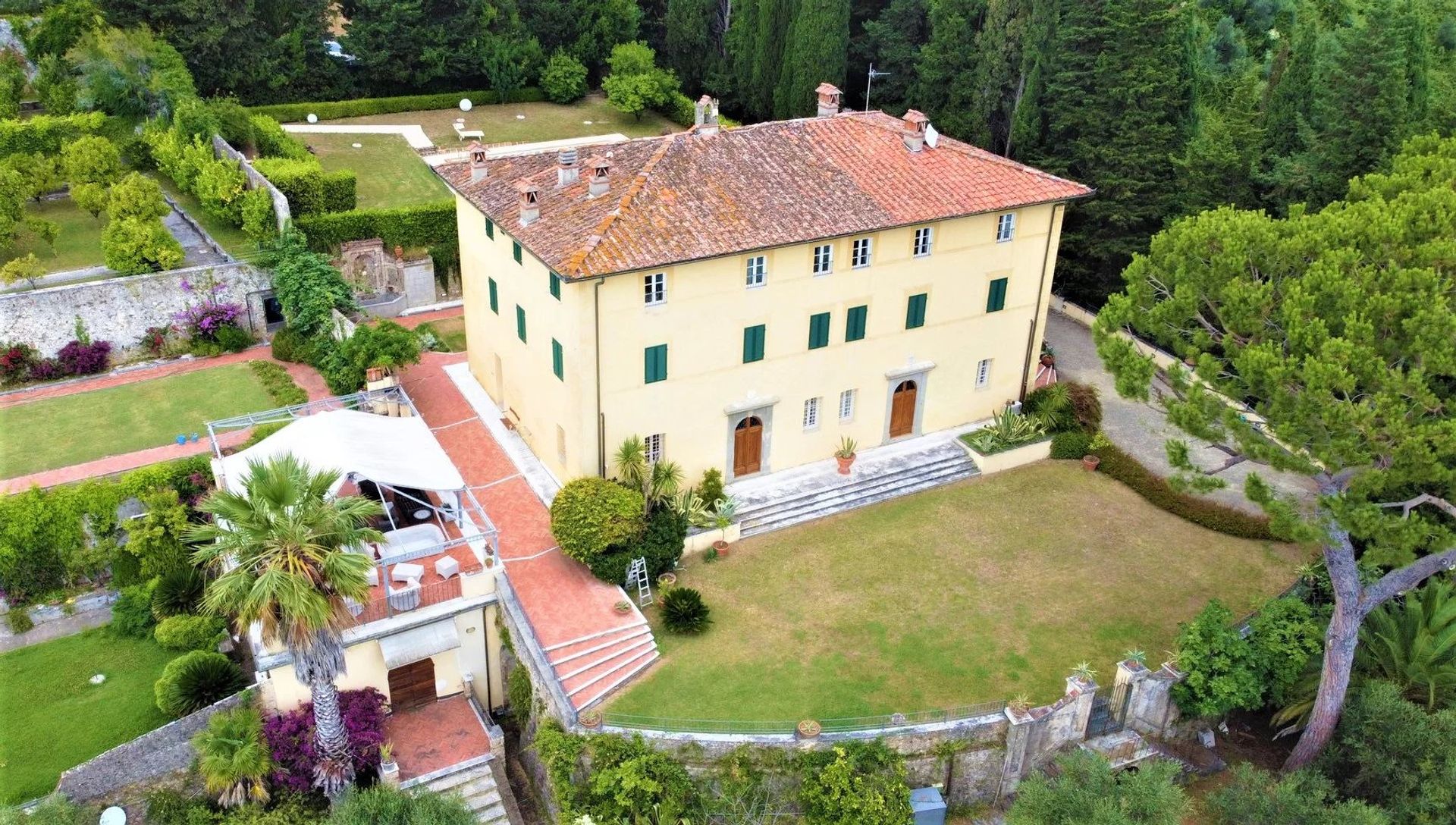 بيت في Pietrasanta, Tuscany 11923625