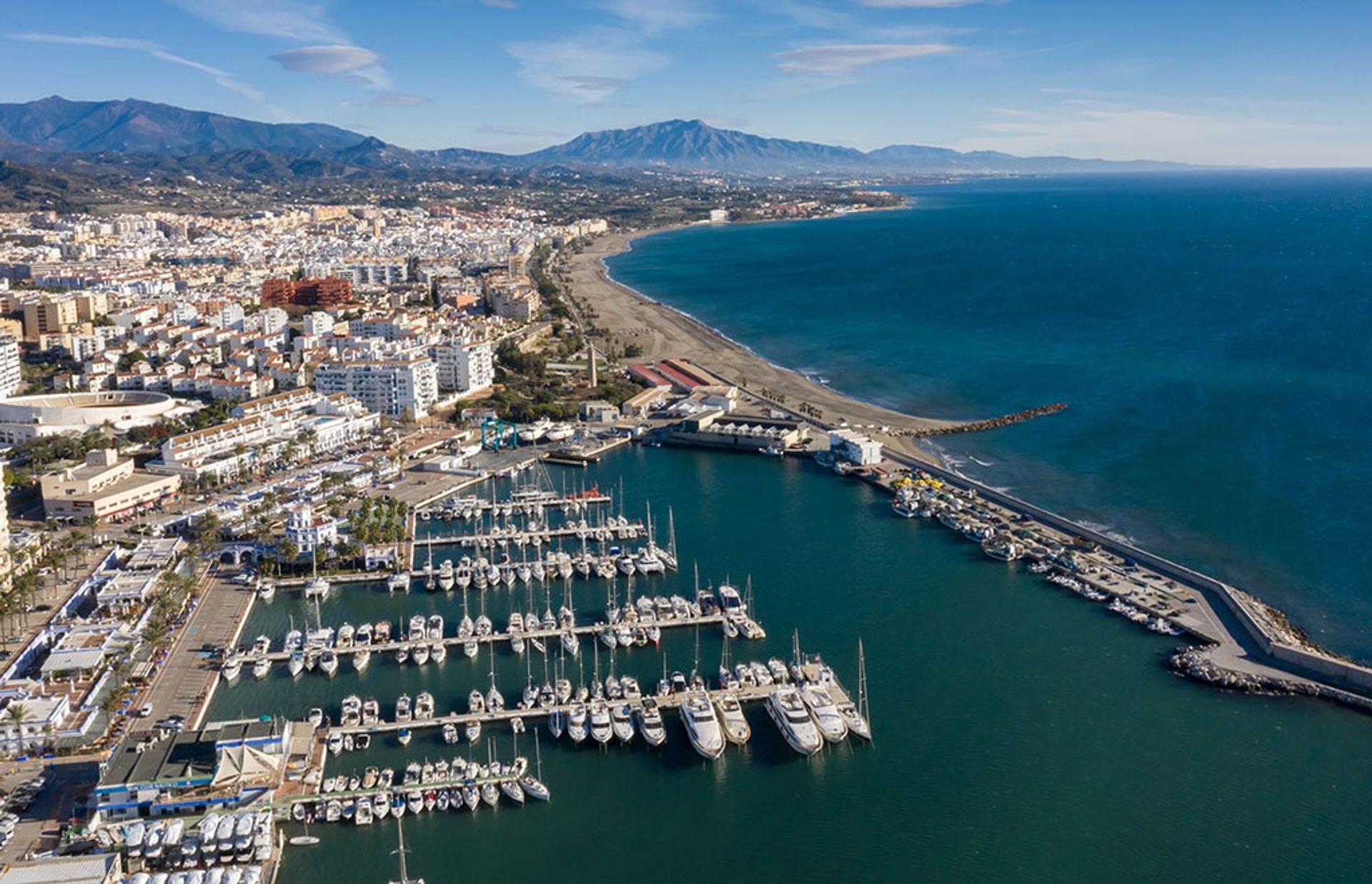 Condominium dans Estepona, Andalusia 11924101