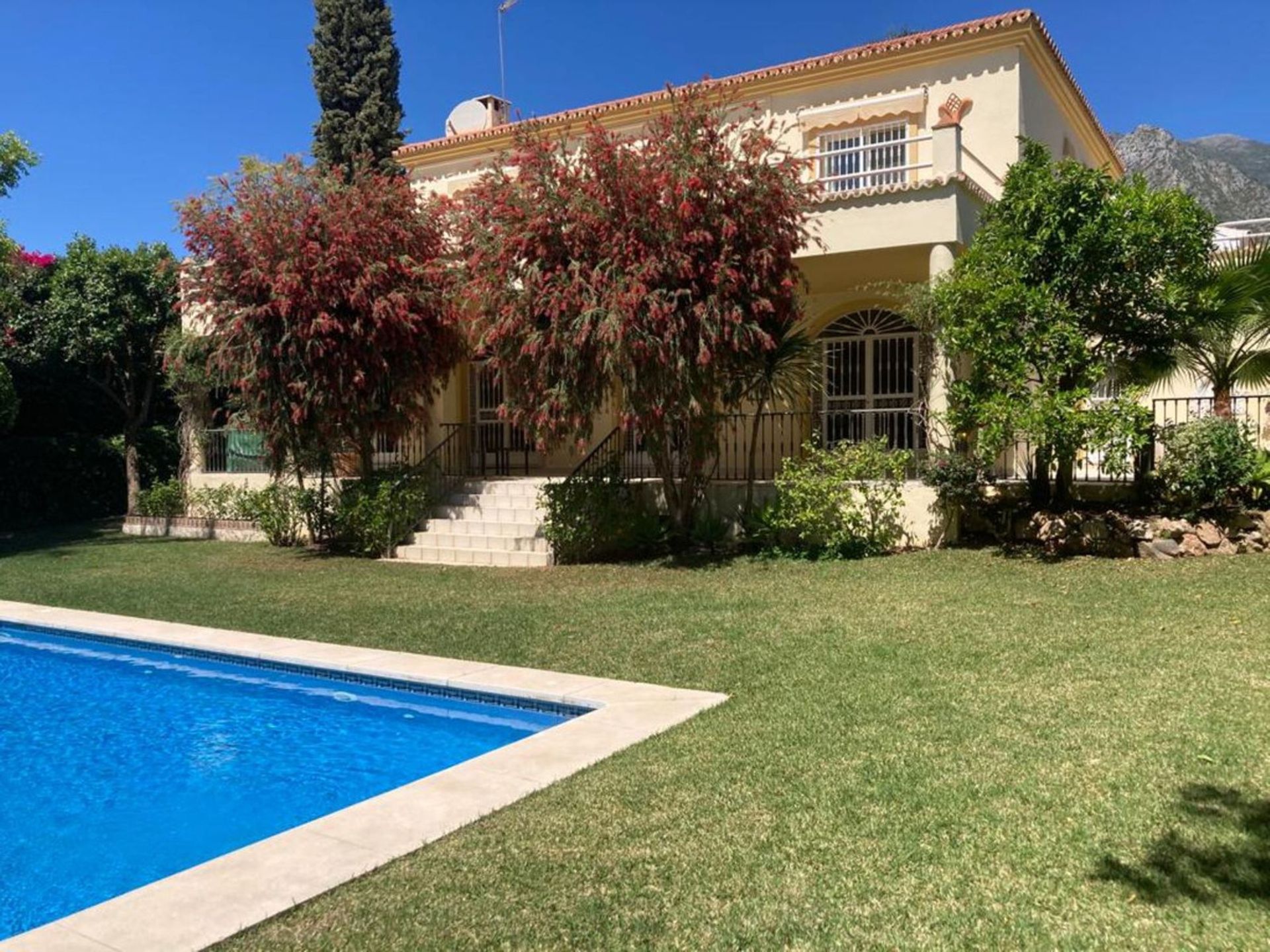 Talo sisään Marbella, Andalusia 11924474