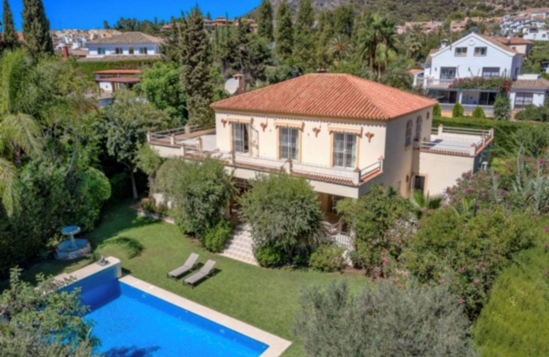 Huis in Marbella, Andalusia 11924474