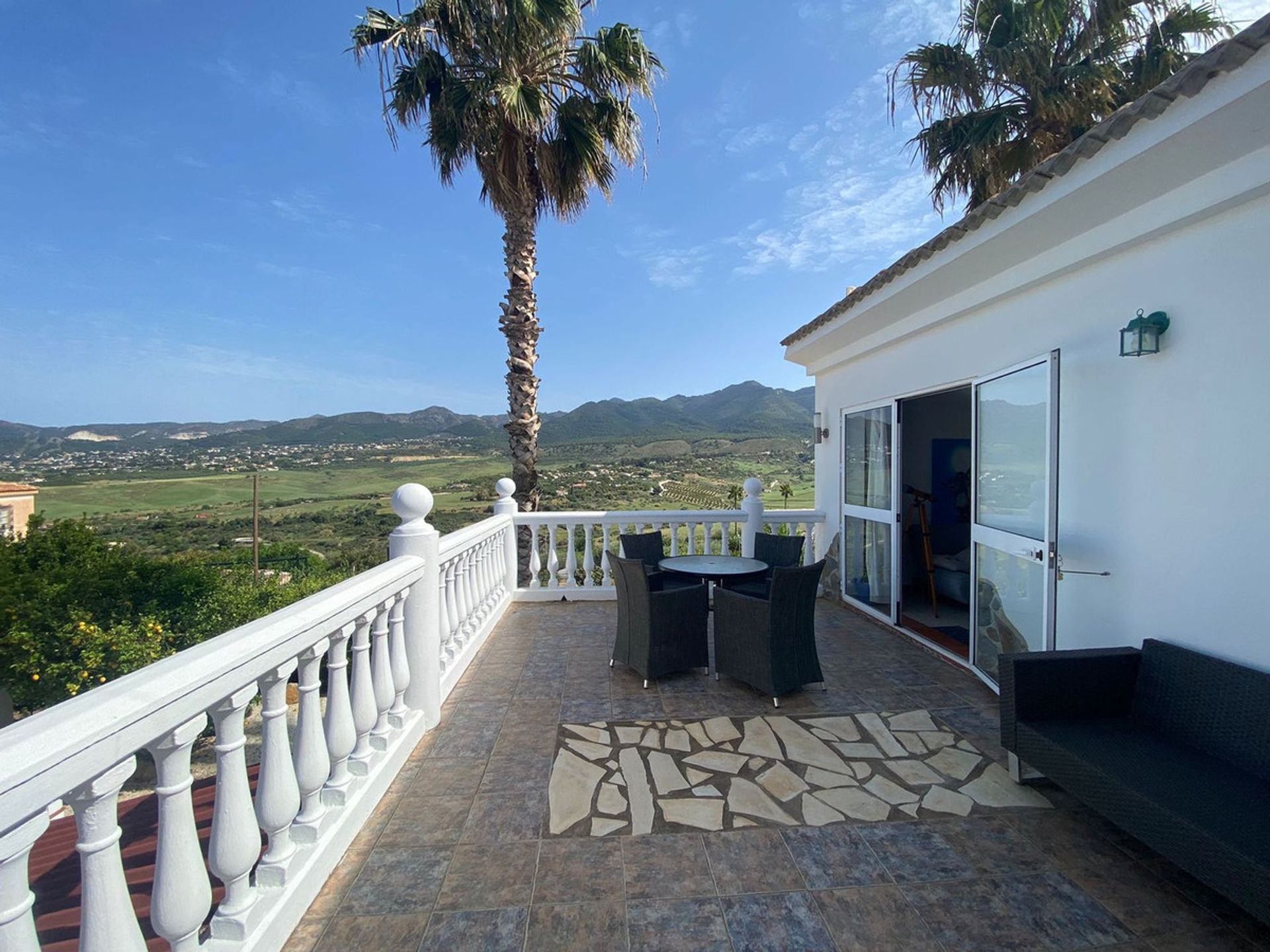 Haus im Alhaurín de la Torre, Andalucía 11924743