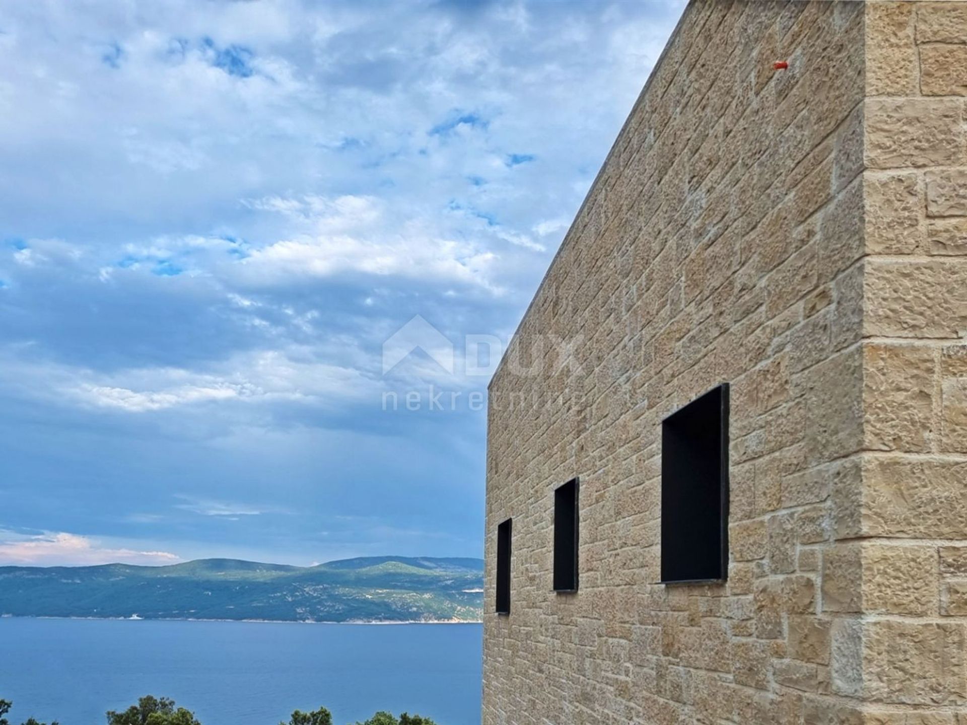 بيت في Rabac, Istria County 11926348