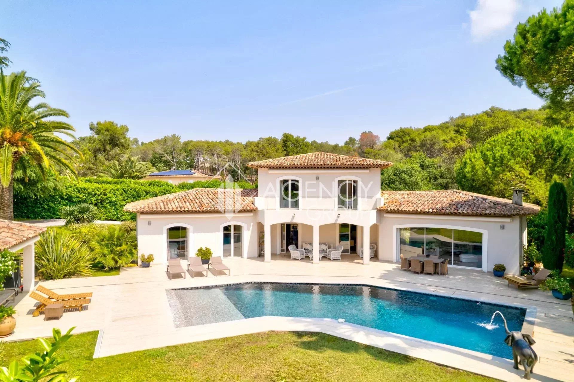 casa en Mougins, Provenza-Alpes-Costa Azul 11926404