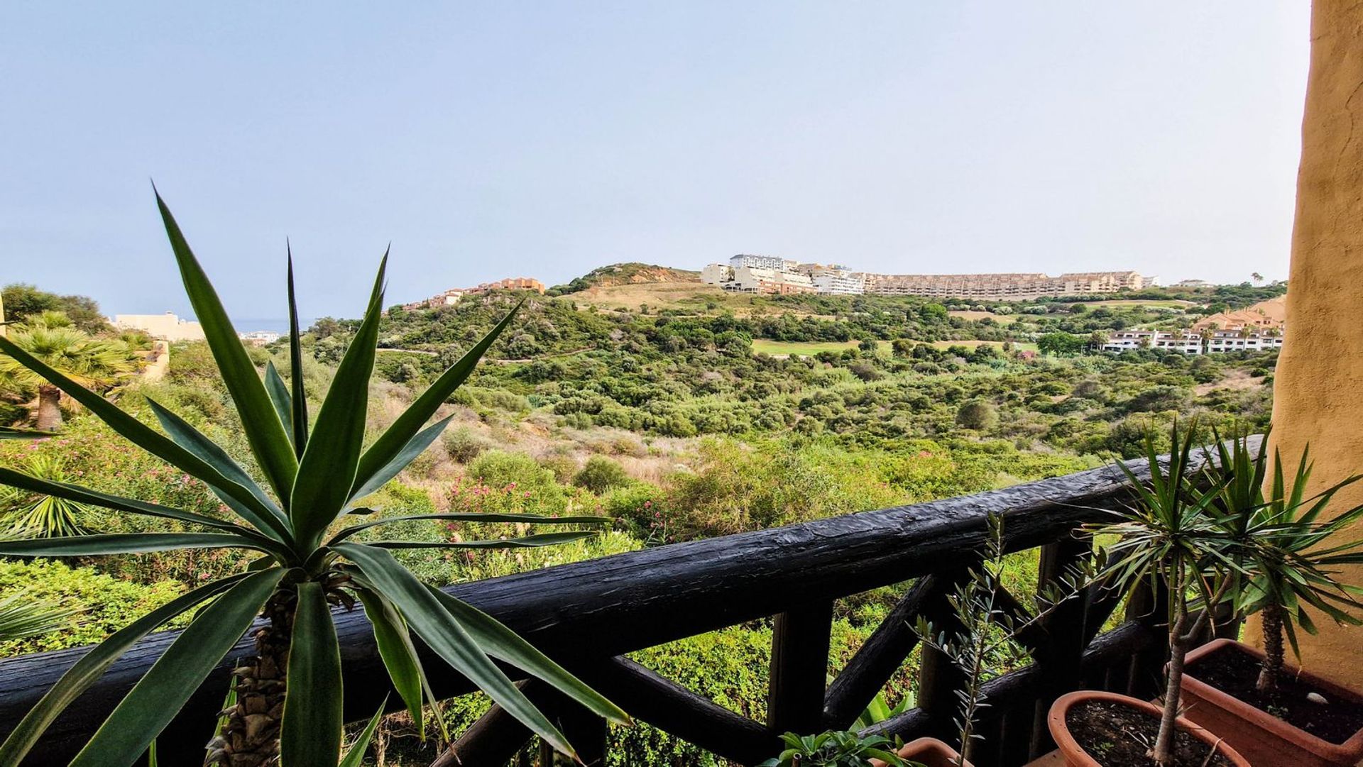 عمارات في Puerto de la Duquesa, Andalusia 11926644