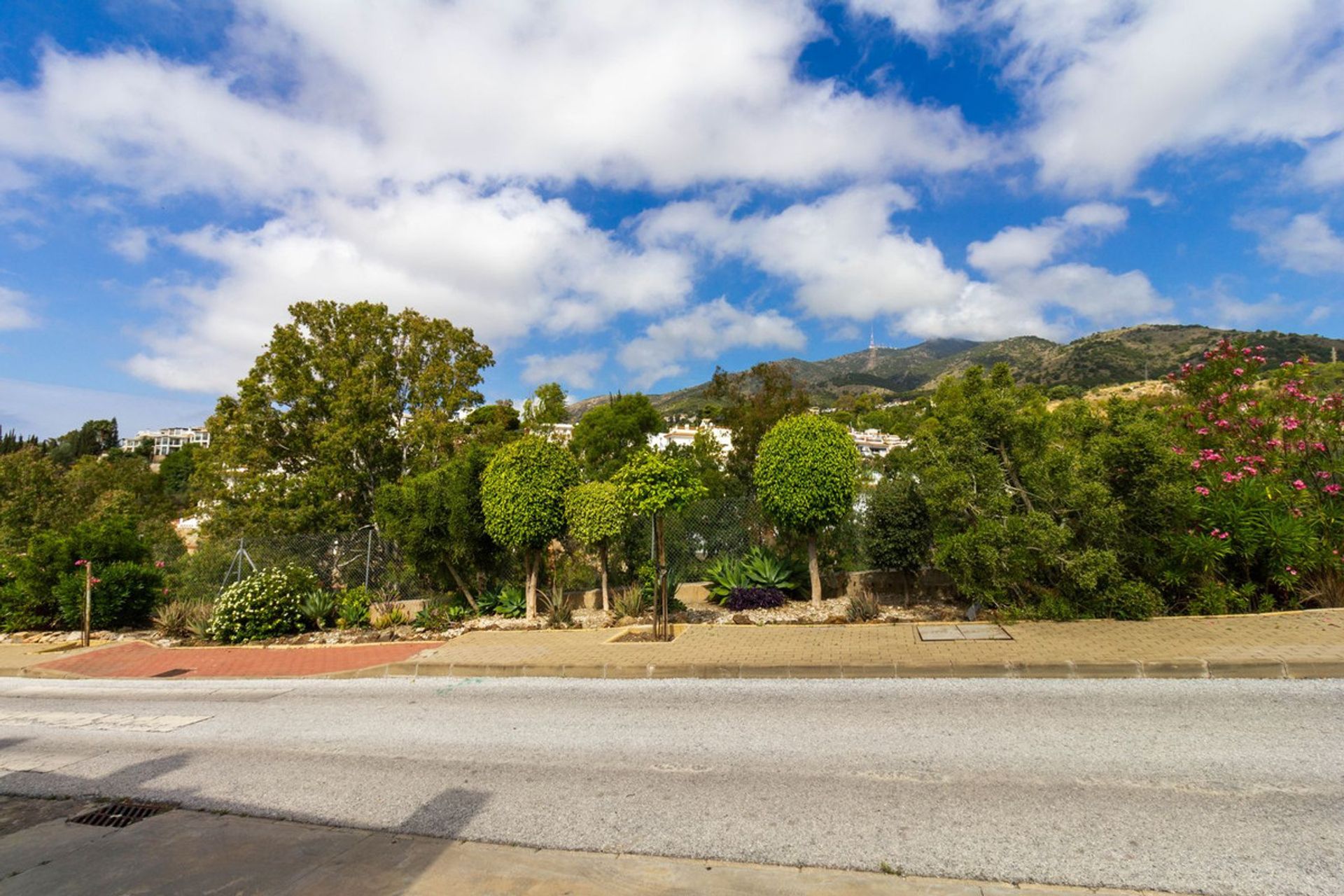 土地 在 Benalmádena, Andalucía 11926792