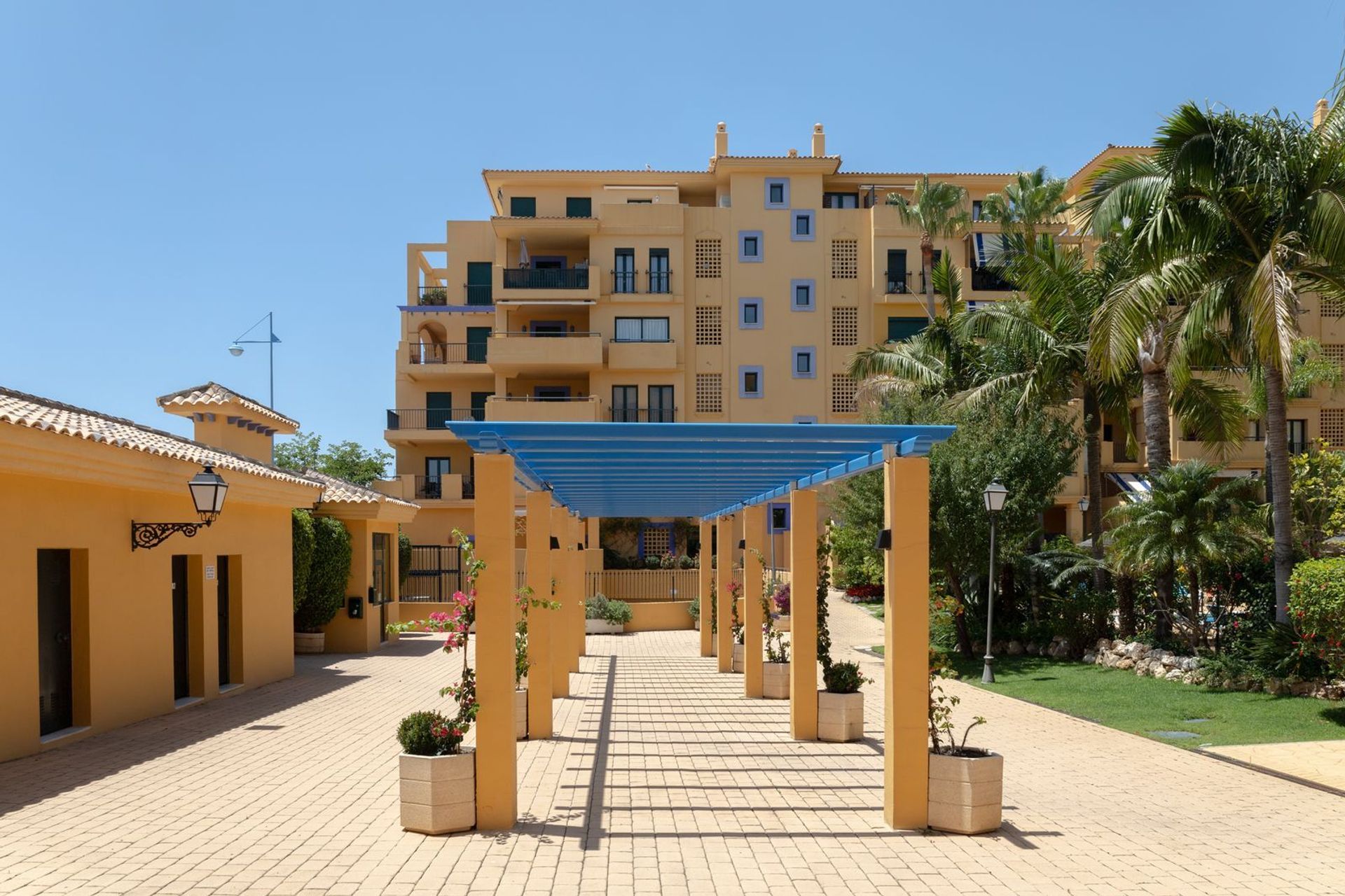 Condominium dans Estepona, Andalucía 11926984