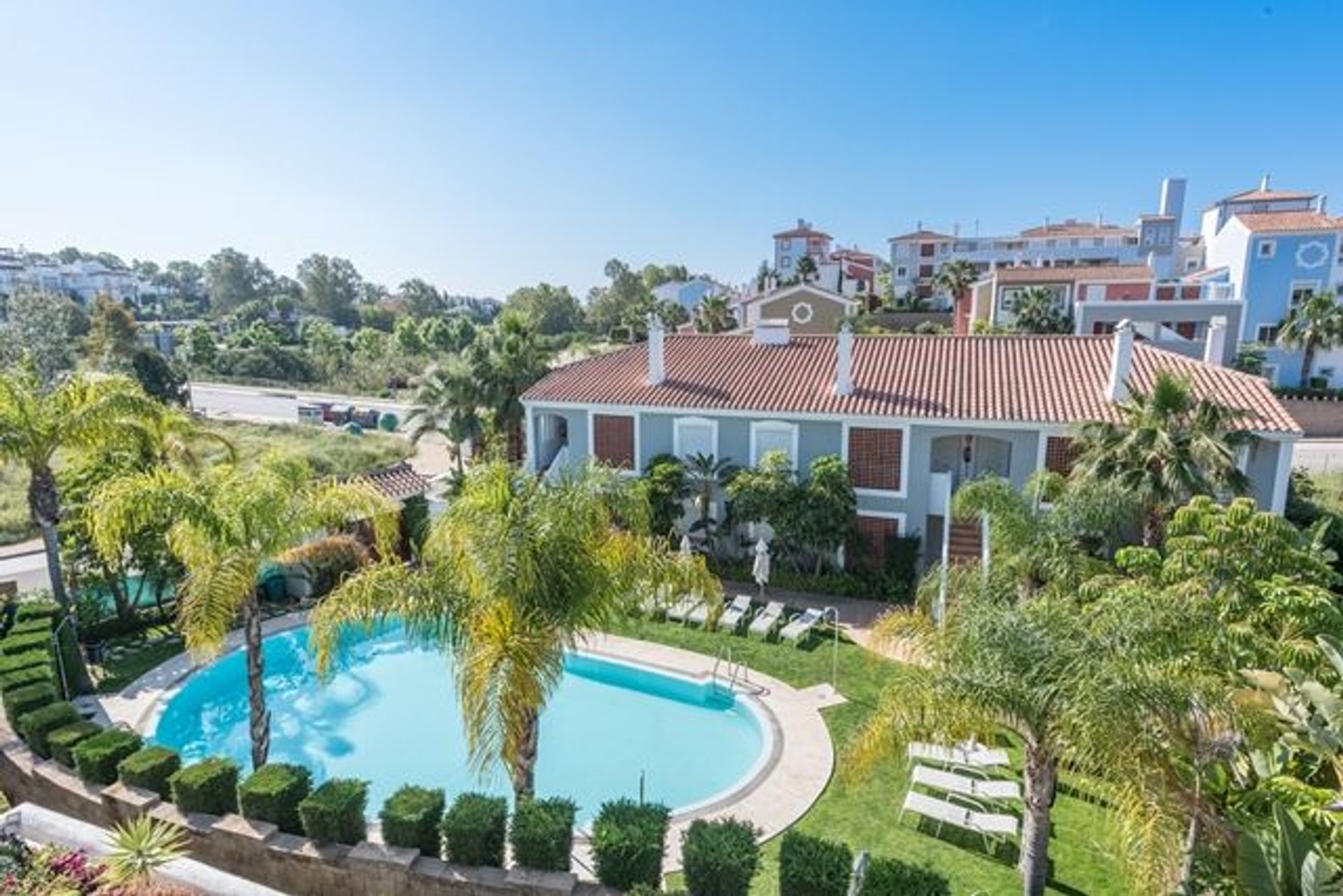 Condominio nel El Paraíso, Andalucía 11927001