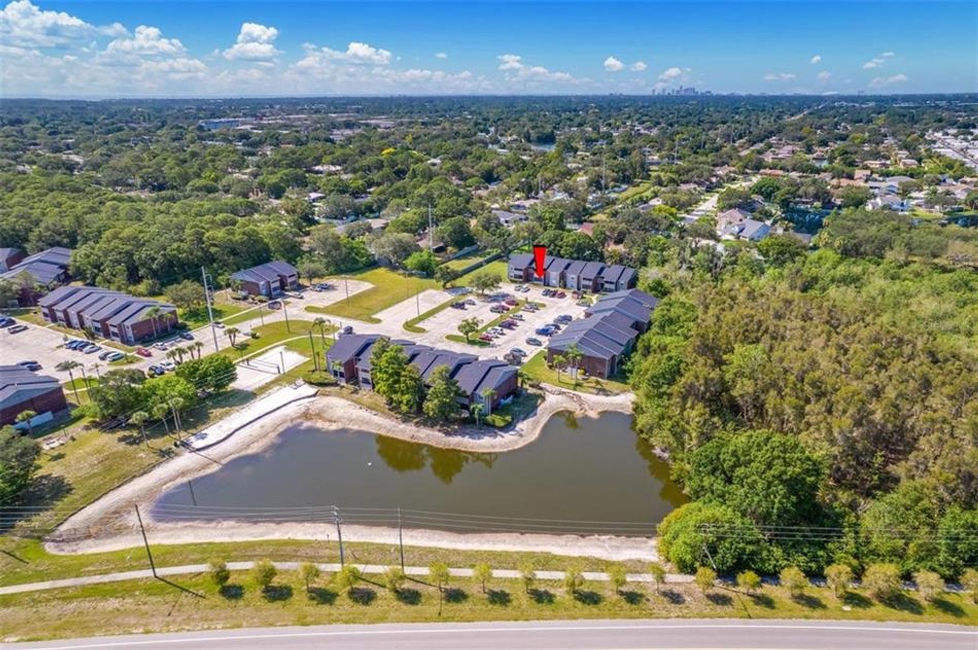 Condominium in St. Petersburg, Florida 11929487