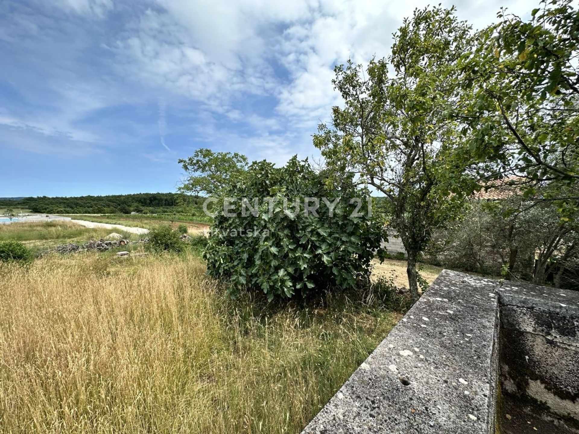 House in Kanfanar, Istria County 11929845