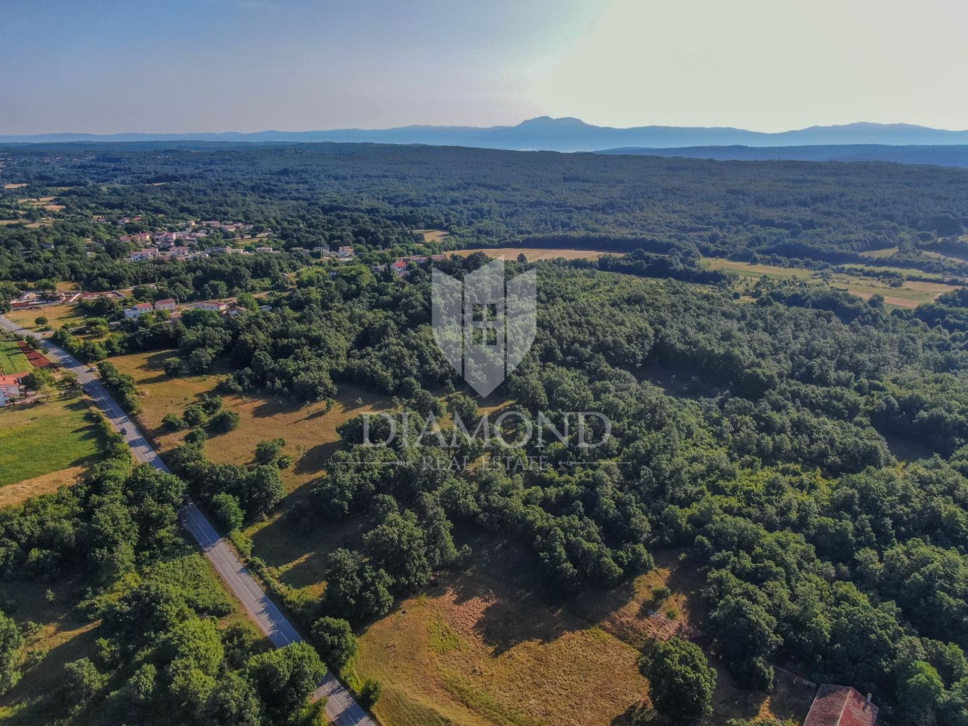 Land i Barban, Istria County 11930171