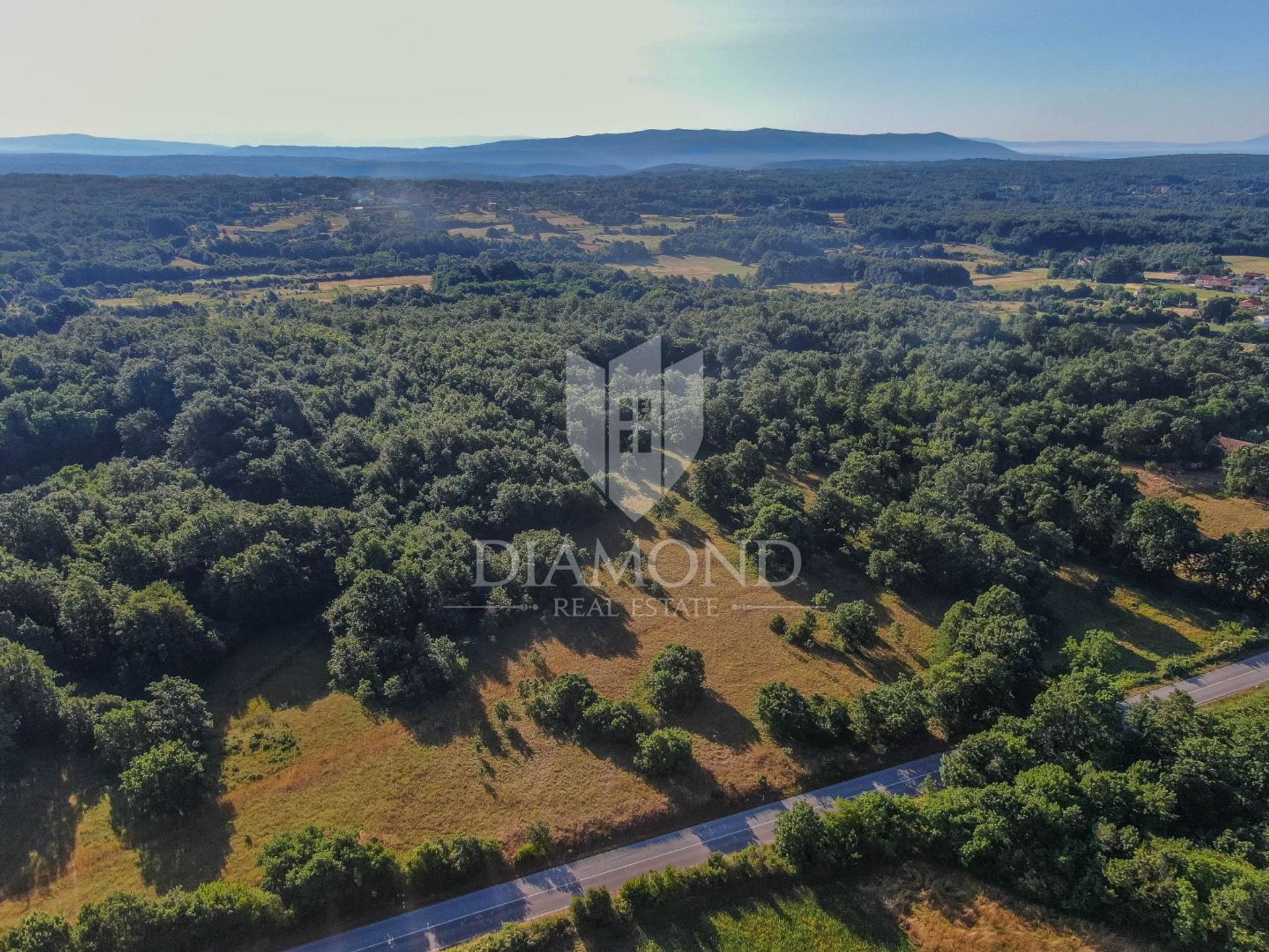 Land in Barban, Istria County 11930171