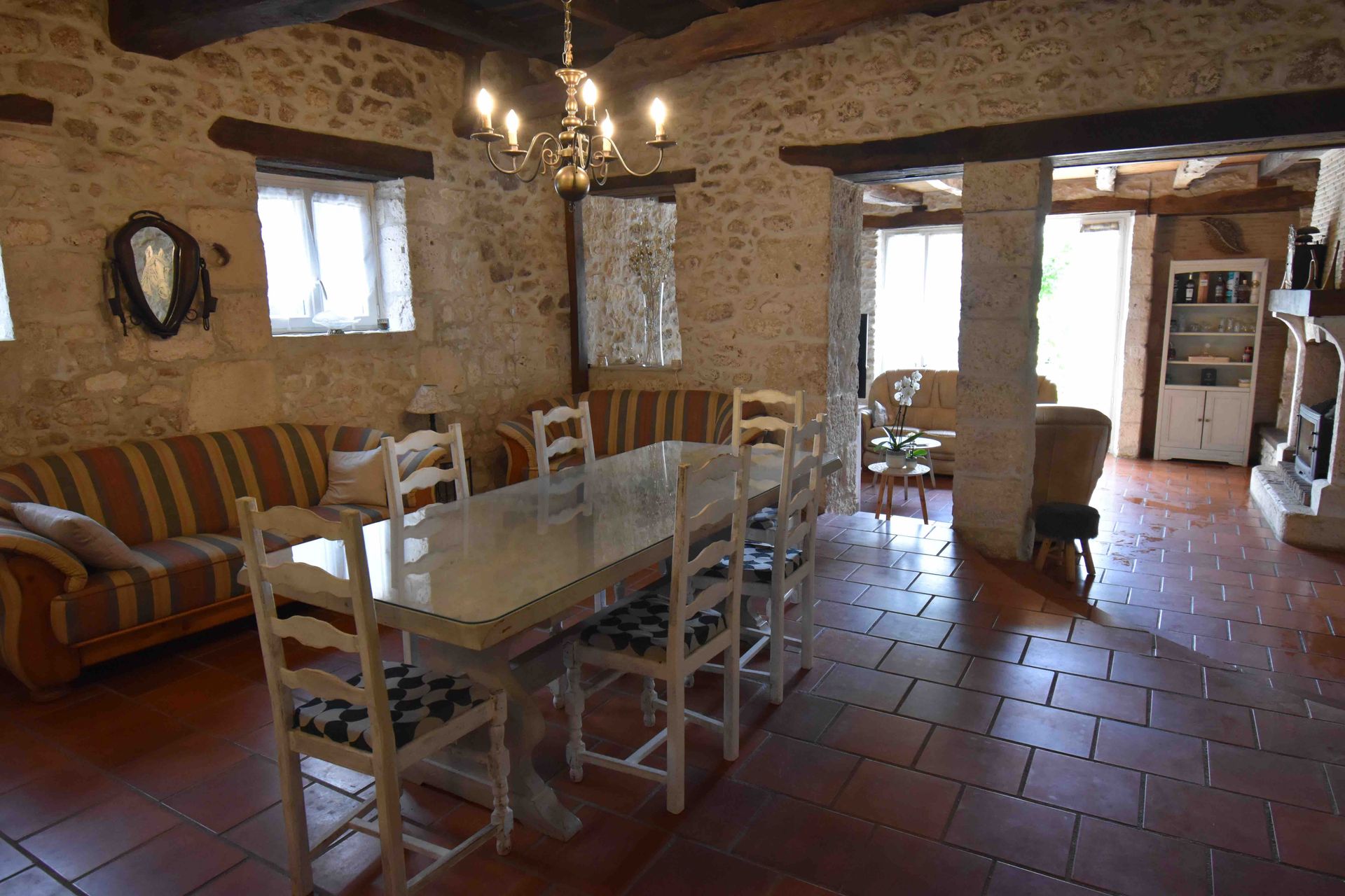 Talo sisään Saint-Perdoux, Nouvelle-Aquitaine 11930372