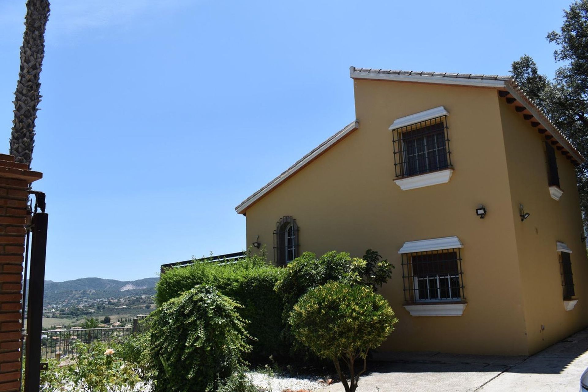 Haus im Alhaurín de la Torre, Andalucía 11930634