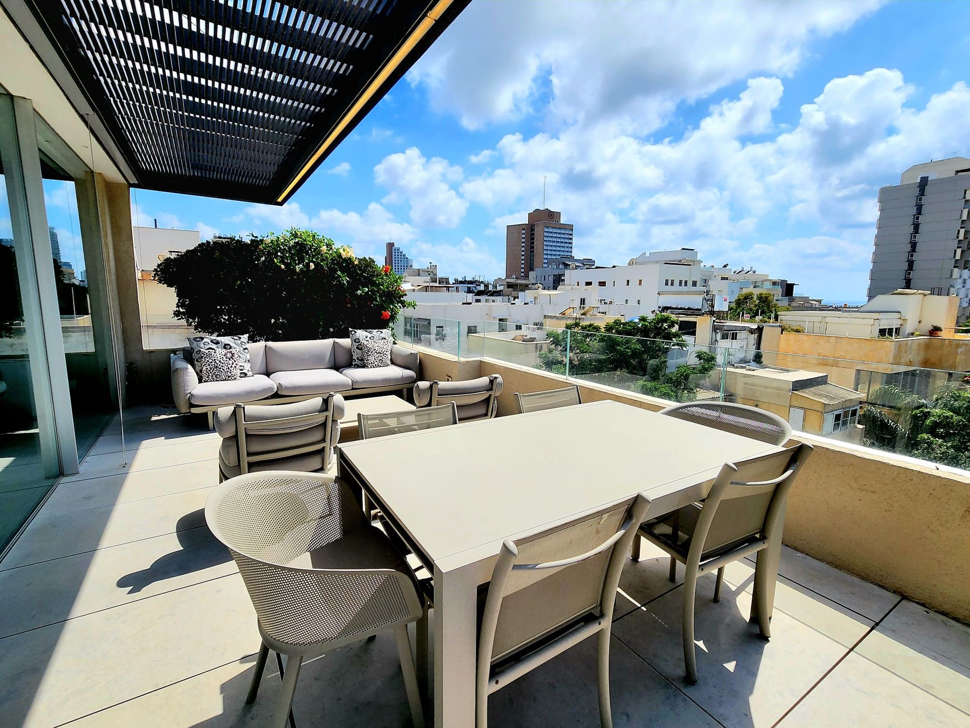 Condominium in Tel Aviv-Yafo, Ruppin Street 11931484