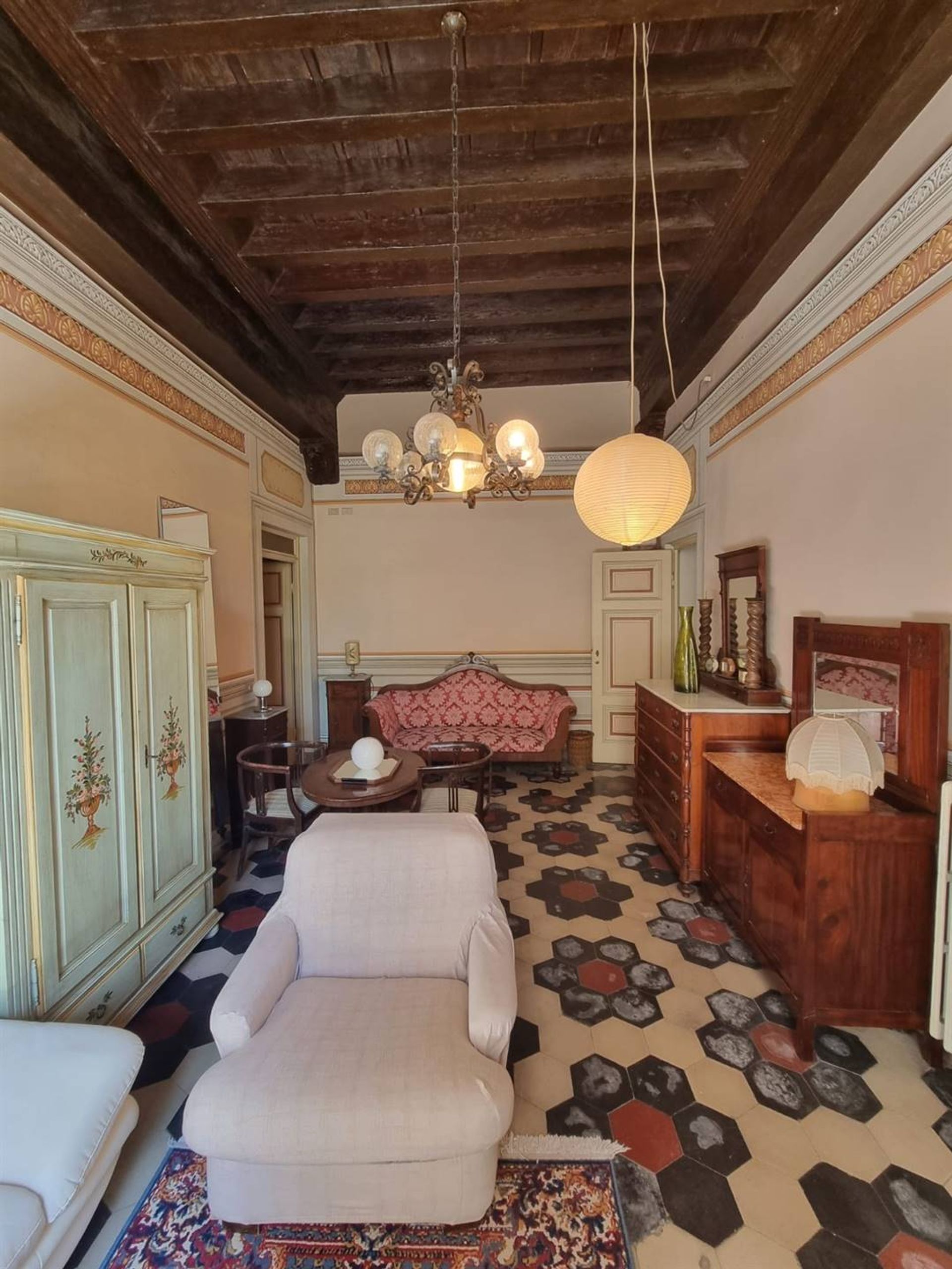 Condominium in Lucca, Piazza San Pietro Somaldi 11931550