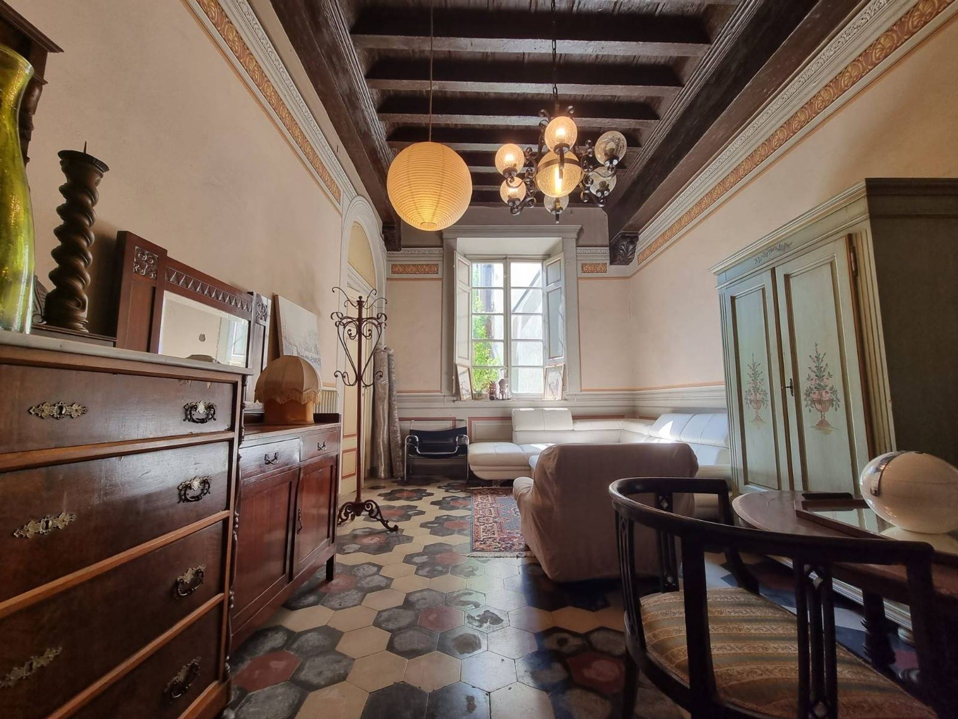 Condominium in Lucca, Piazza San Pietro Somaldi 11931551