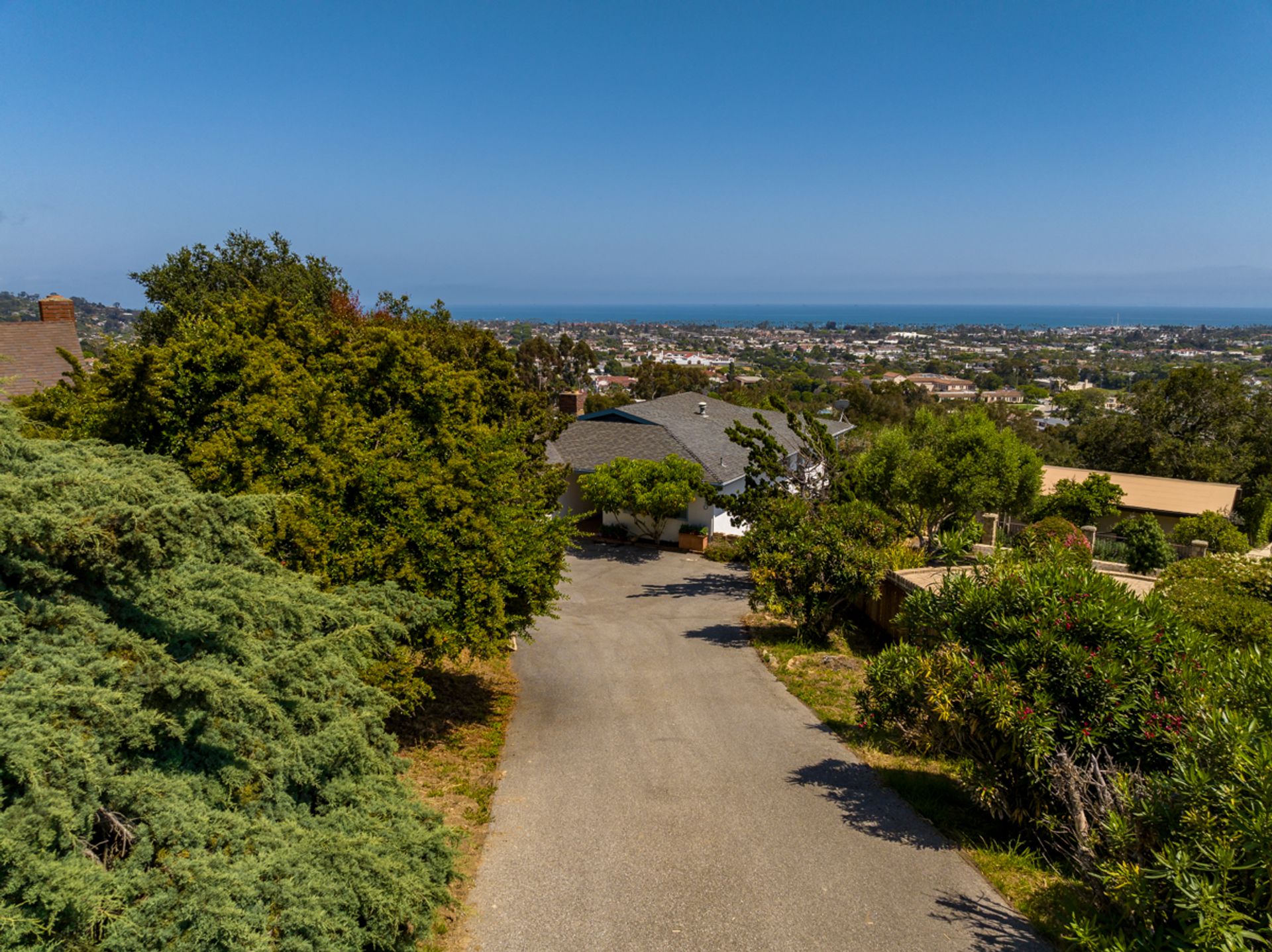 casa en Santa Barbara, 810 Largura Place 11931577