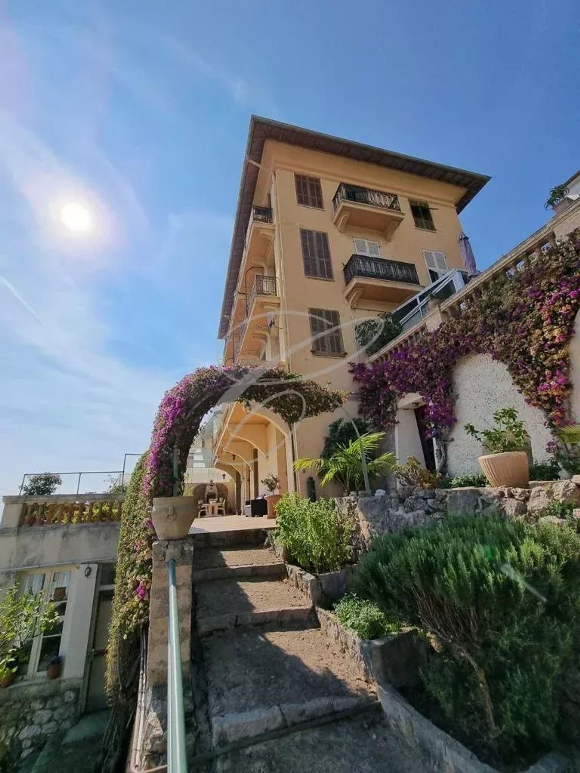 rumah dalam Roquebrune-Cap-Martin, Alpes-Maritimes 11933363