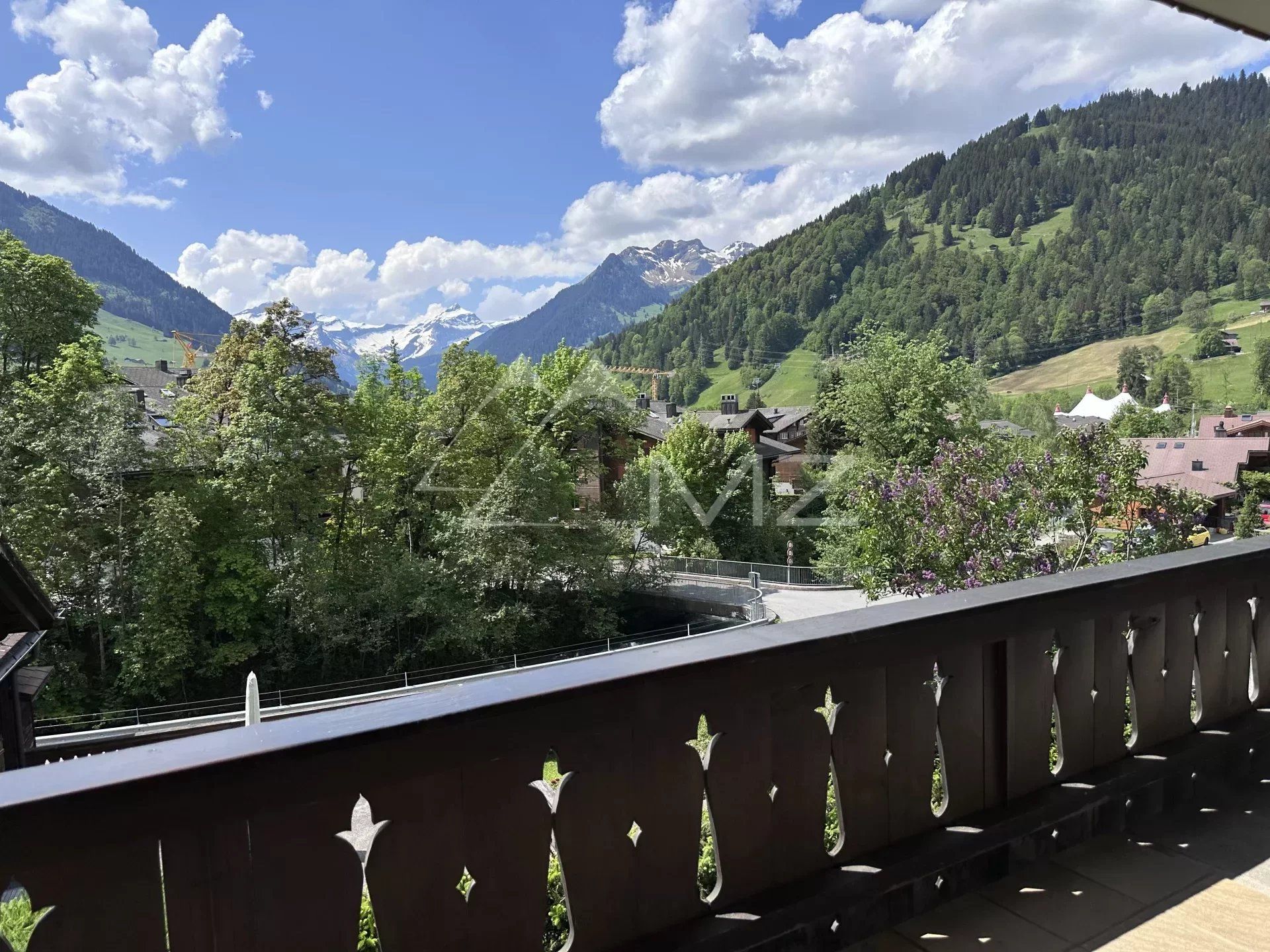 Condominio nel Gstaad, Berna 11934405