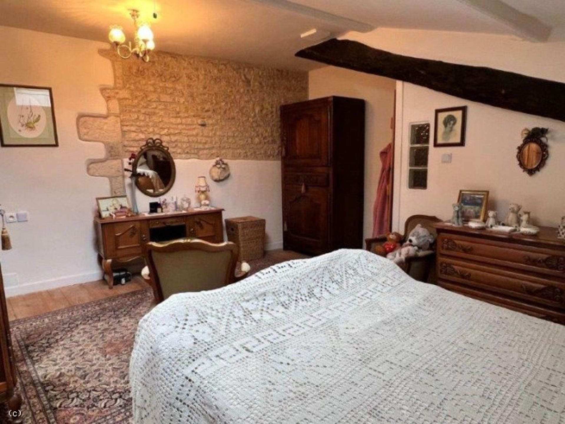 Dom w Verteuil-sur-Charente, Nouvelle-Aquitaine 11934593