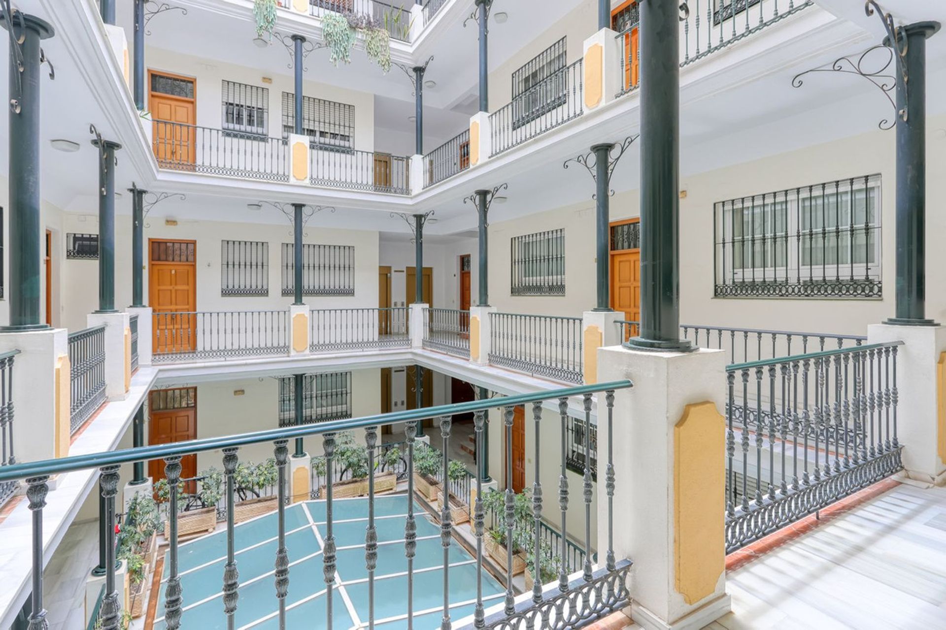 Condominio en Málaga, Andalucía 11934920