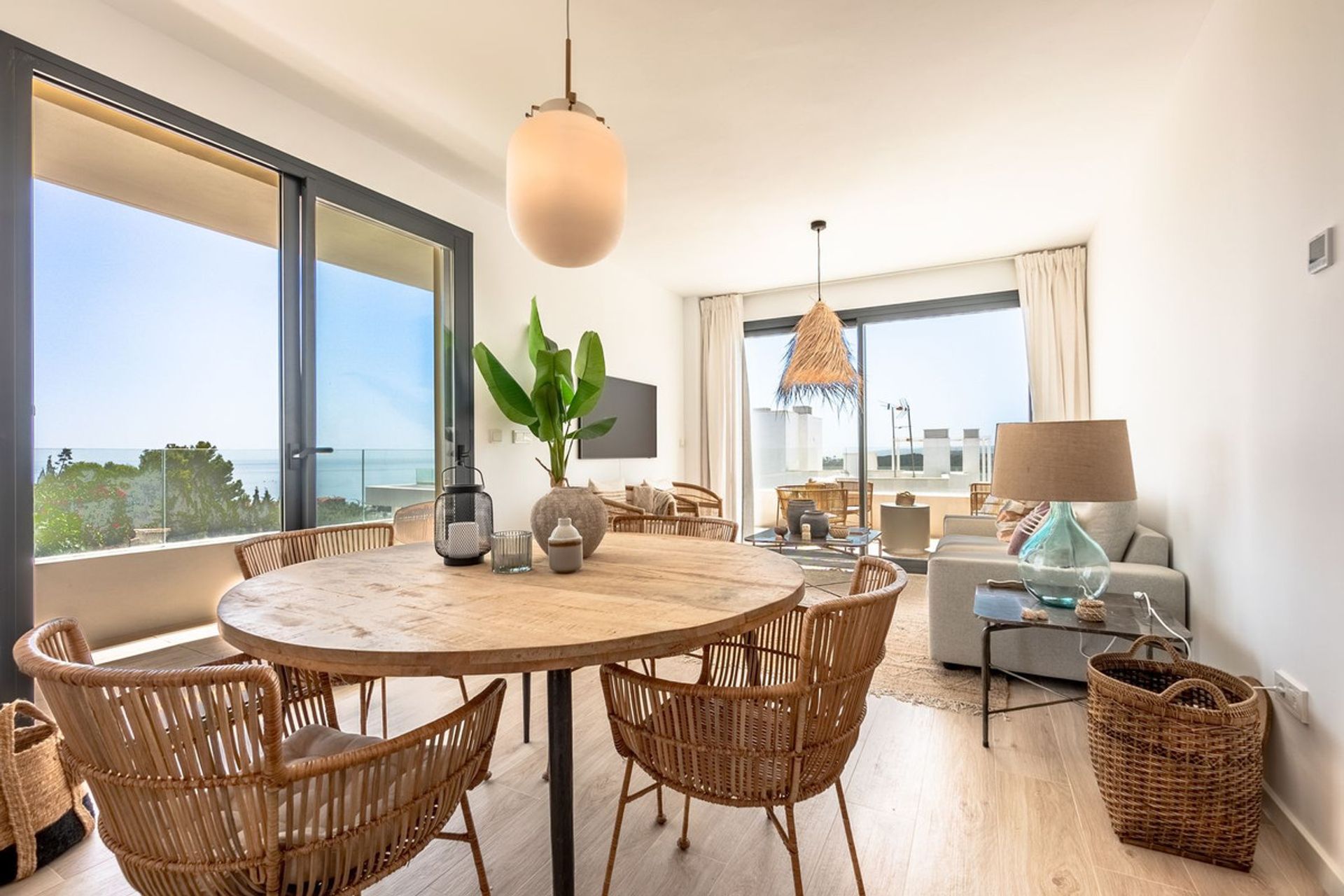 Condominio nel Estepona, Andalusia 11935043