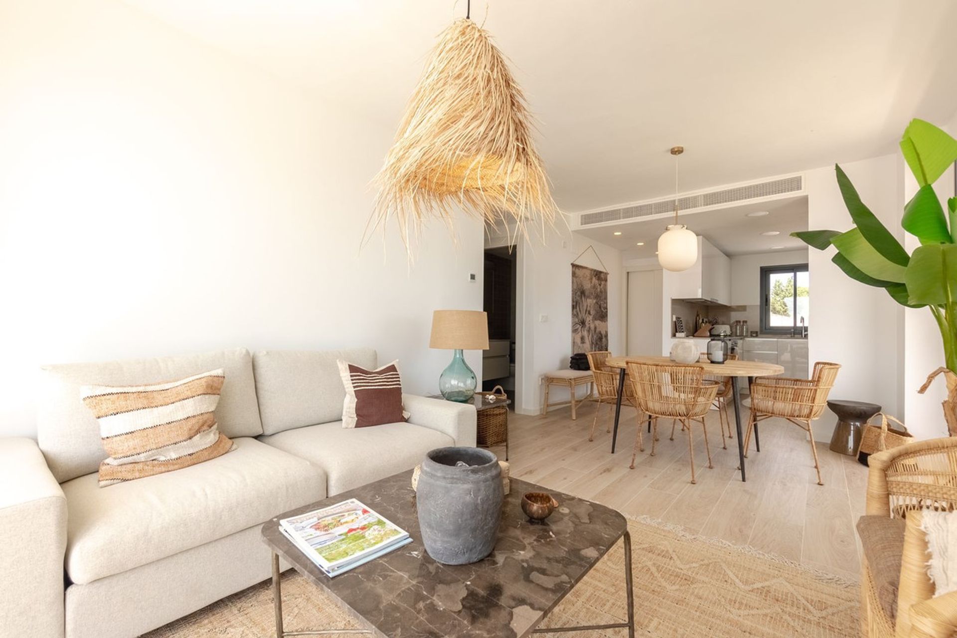 Condominio nel Estepona, Andalusia 11935043