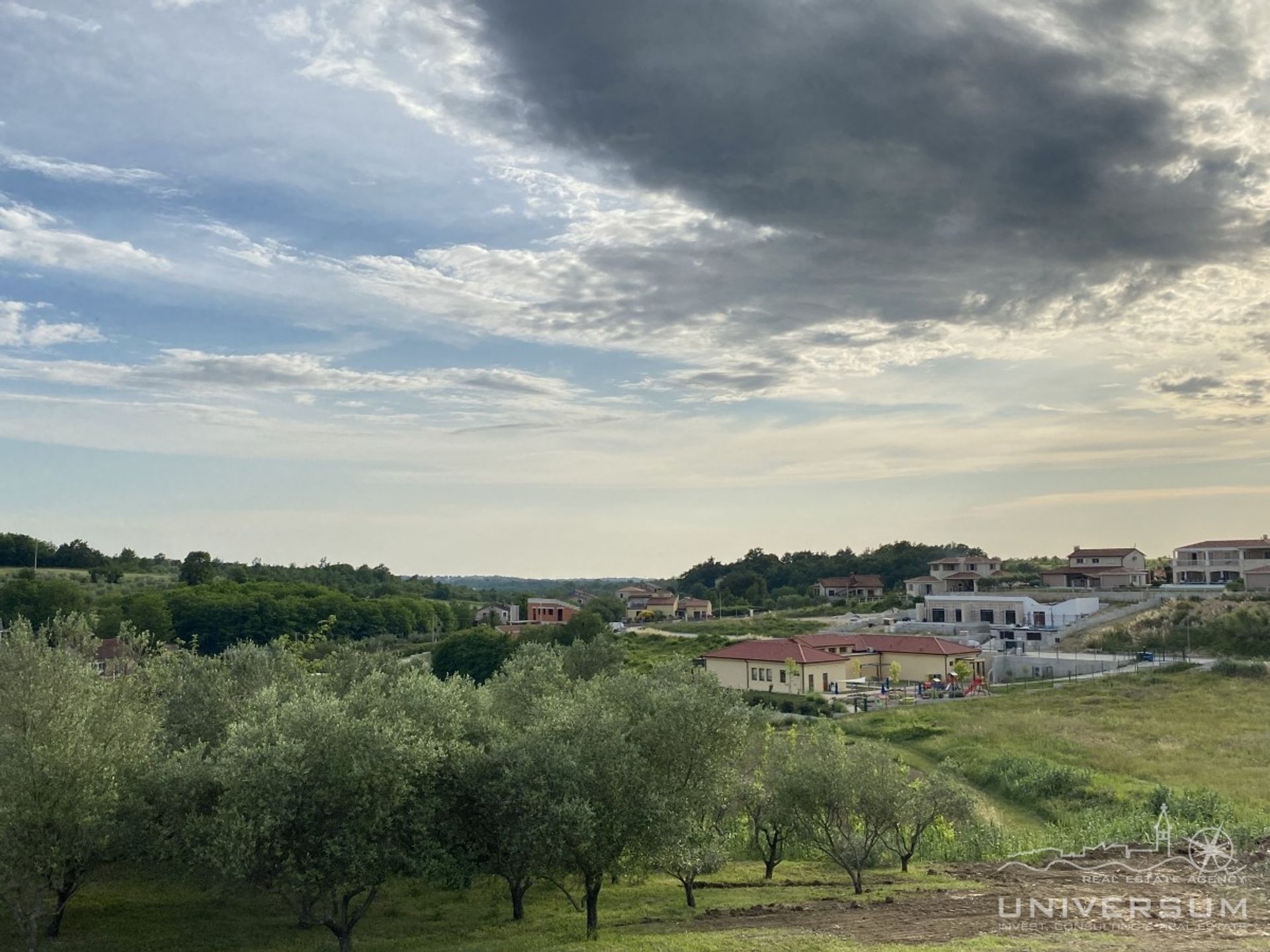 Andere im Vižinada, Istria County 11937087