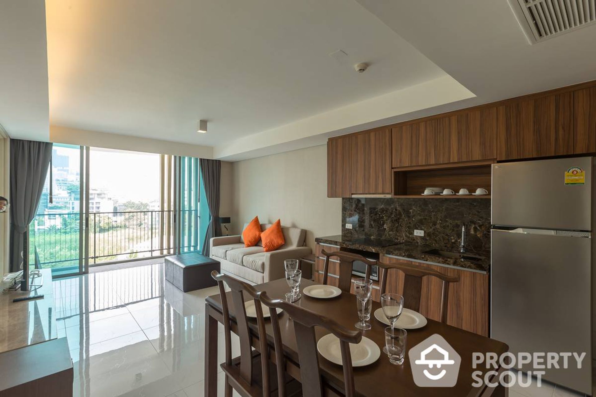 Condominium in Watthana, Krung Thep Maha Nakhon 11937460