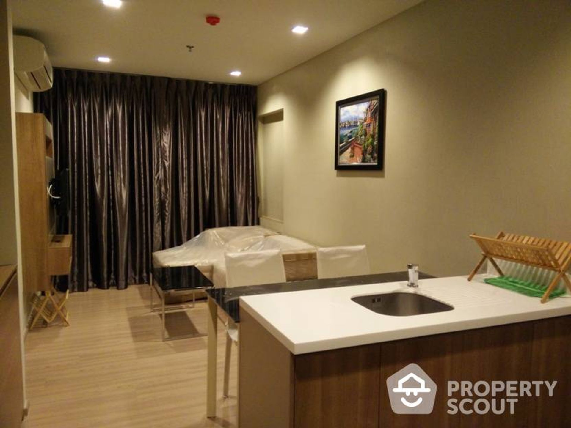 Condominium in Sathon, Krung Thep Maha Nakhon 11937510