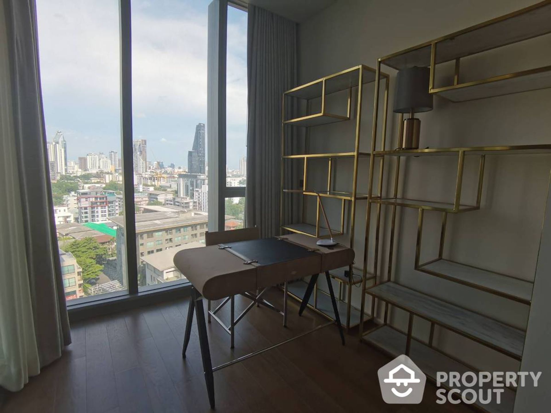 Condominio en Khlong Toei, Krung Thep Maha Nakhon 11937668